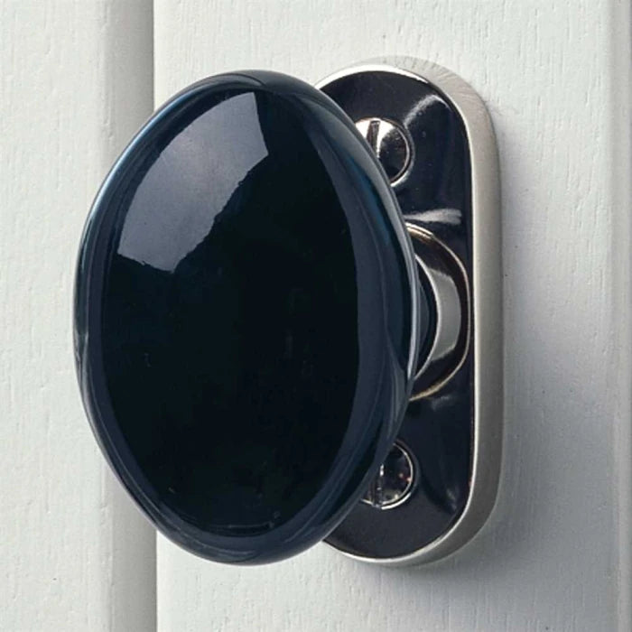 Fensterolive Porzellan schwarz Messing vernickelt