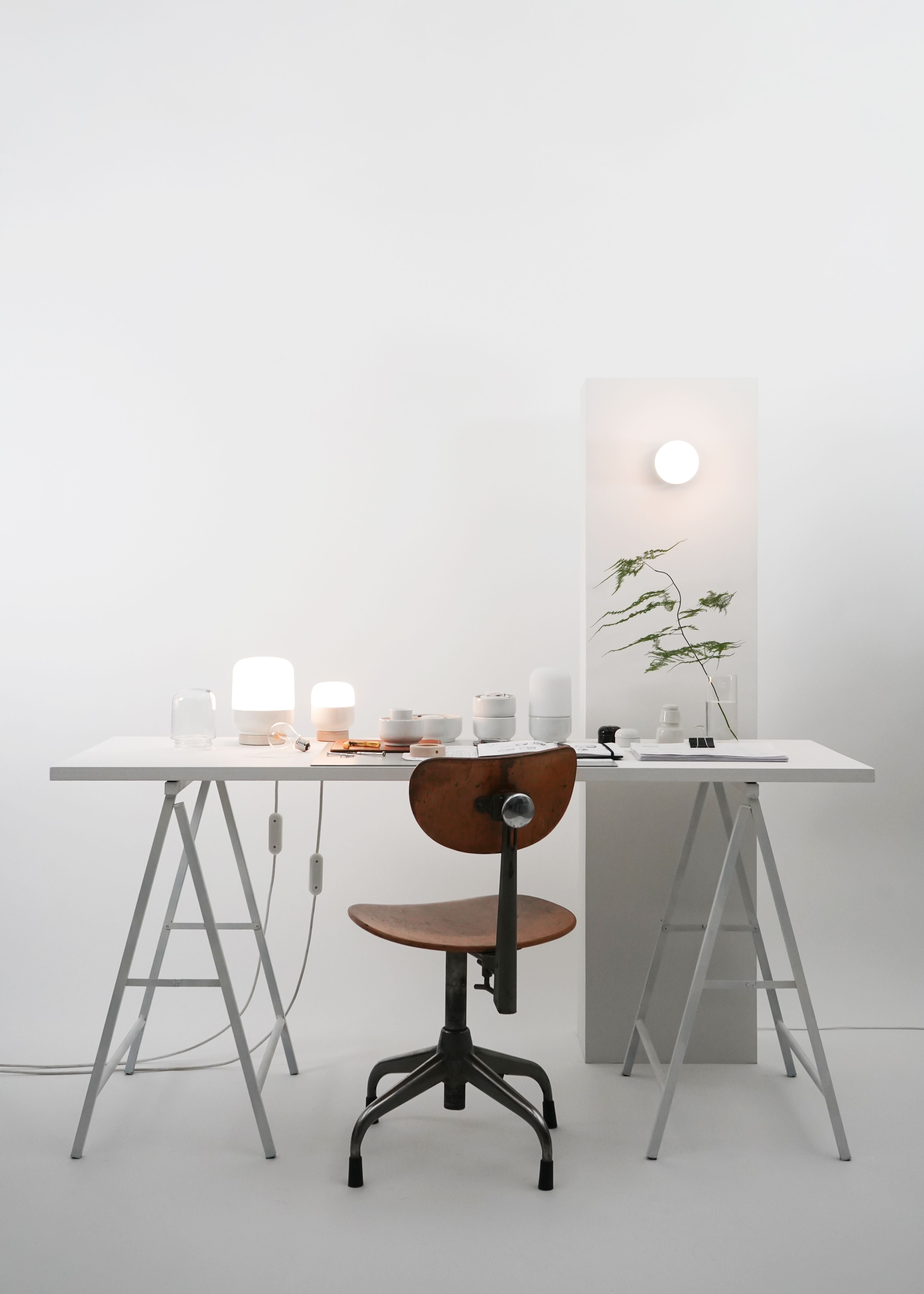 Tischleuchte Porzellan Ohm Table 140/190 E27 weiss matt opal | Ifö Electric