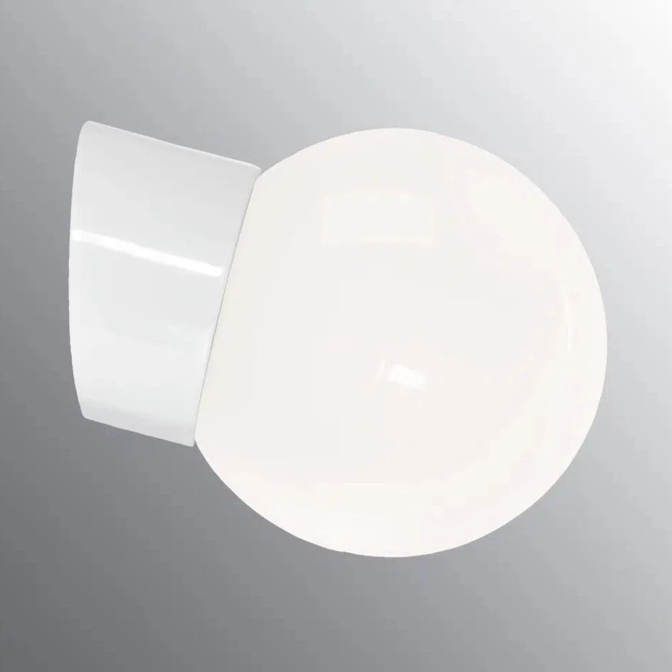 Classic Globe 150 IP20 Opal weiss glänzend abgewinkelt | Ifö Electric