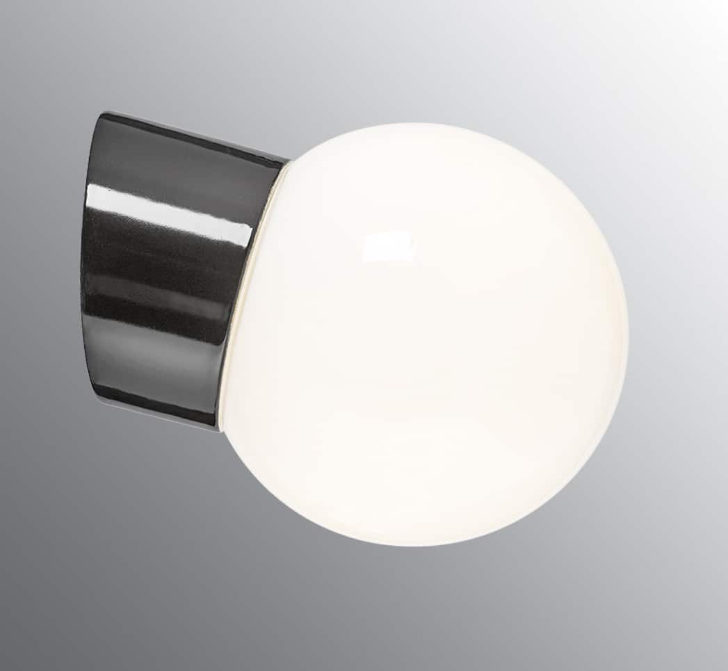 Classic Globe 150 LED 3000K IP54 angled LED glossy opal | Ifö Electric