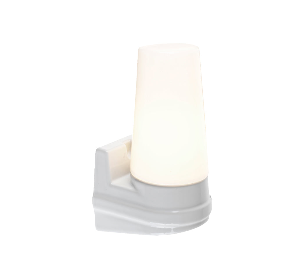 Bernadotte wall light IP44 | Ifö Electric