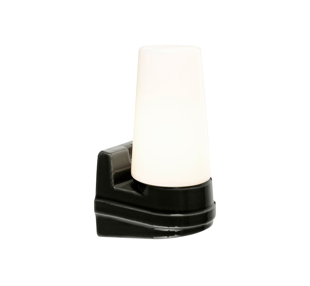 Bernadotte wall light IP44 | Ifö Electric