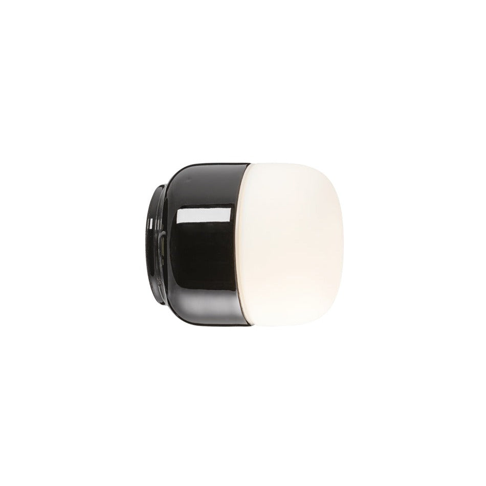 Ohm 100/110 Led 3000K IP44 Wand- Deckenleuchte | Ifö Electric