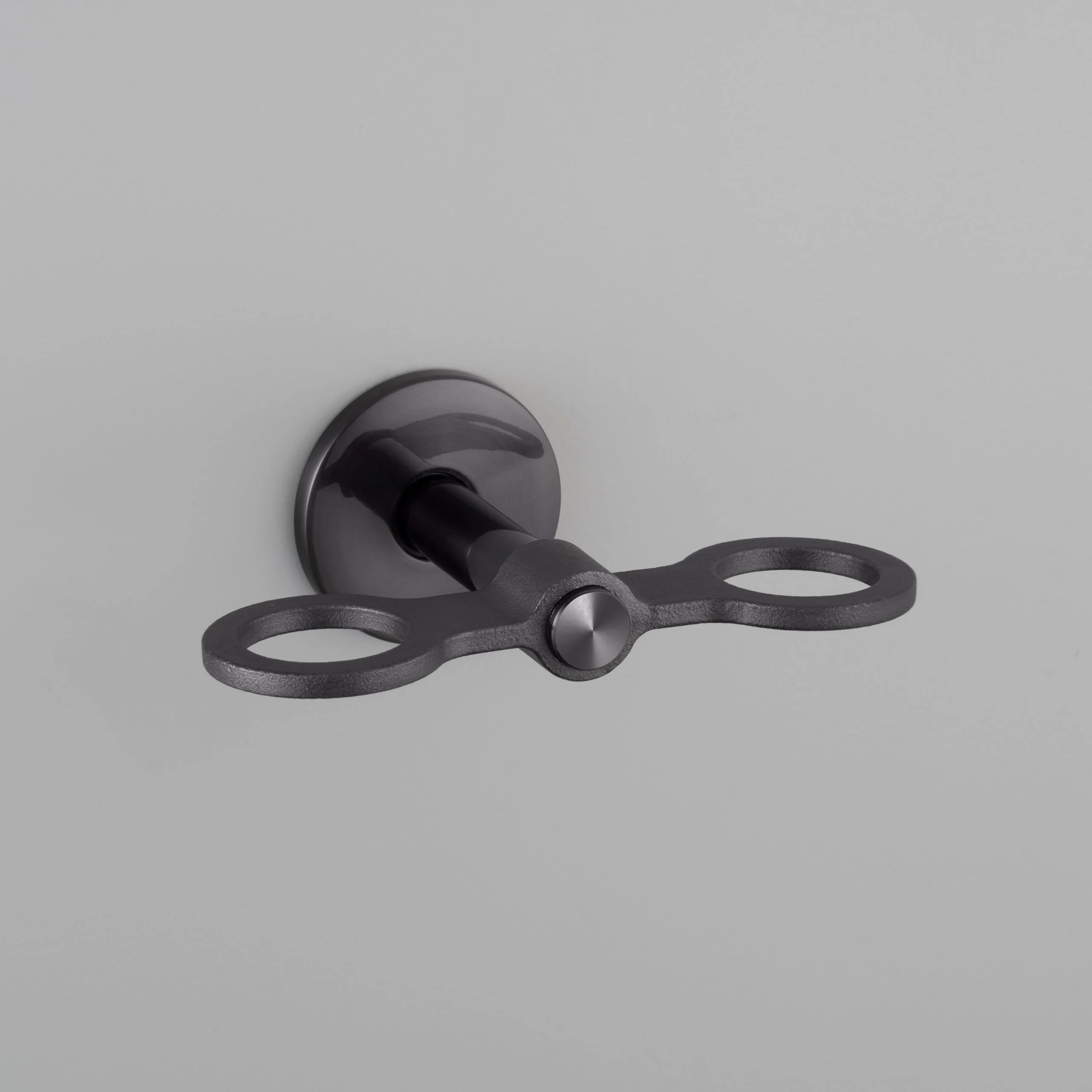 Seifenflaschenhalter «Cast» doppelt | Buster & Punch Gunmetal