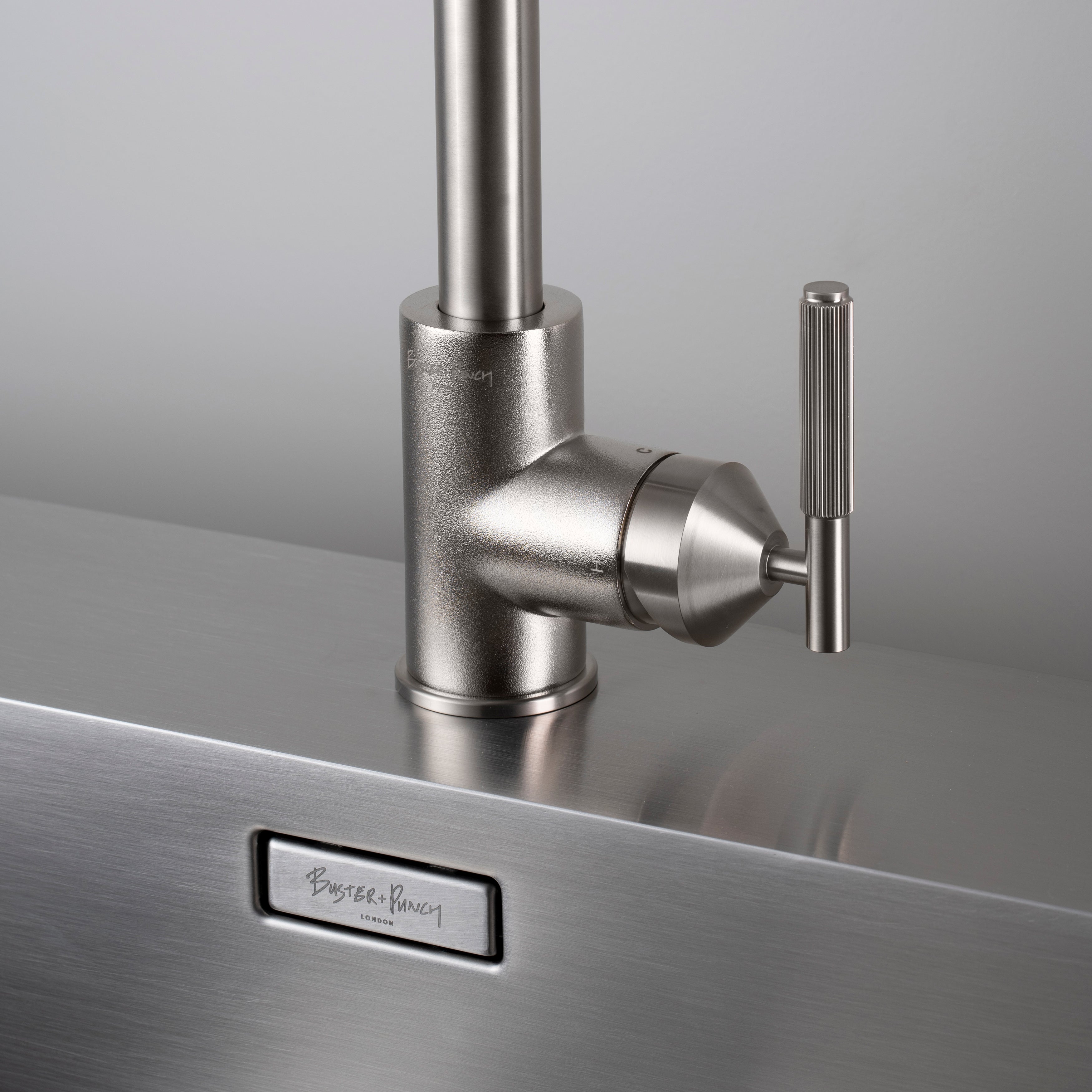 Robinet de cuisine avec bec extractible «Linear»