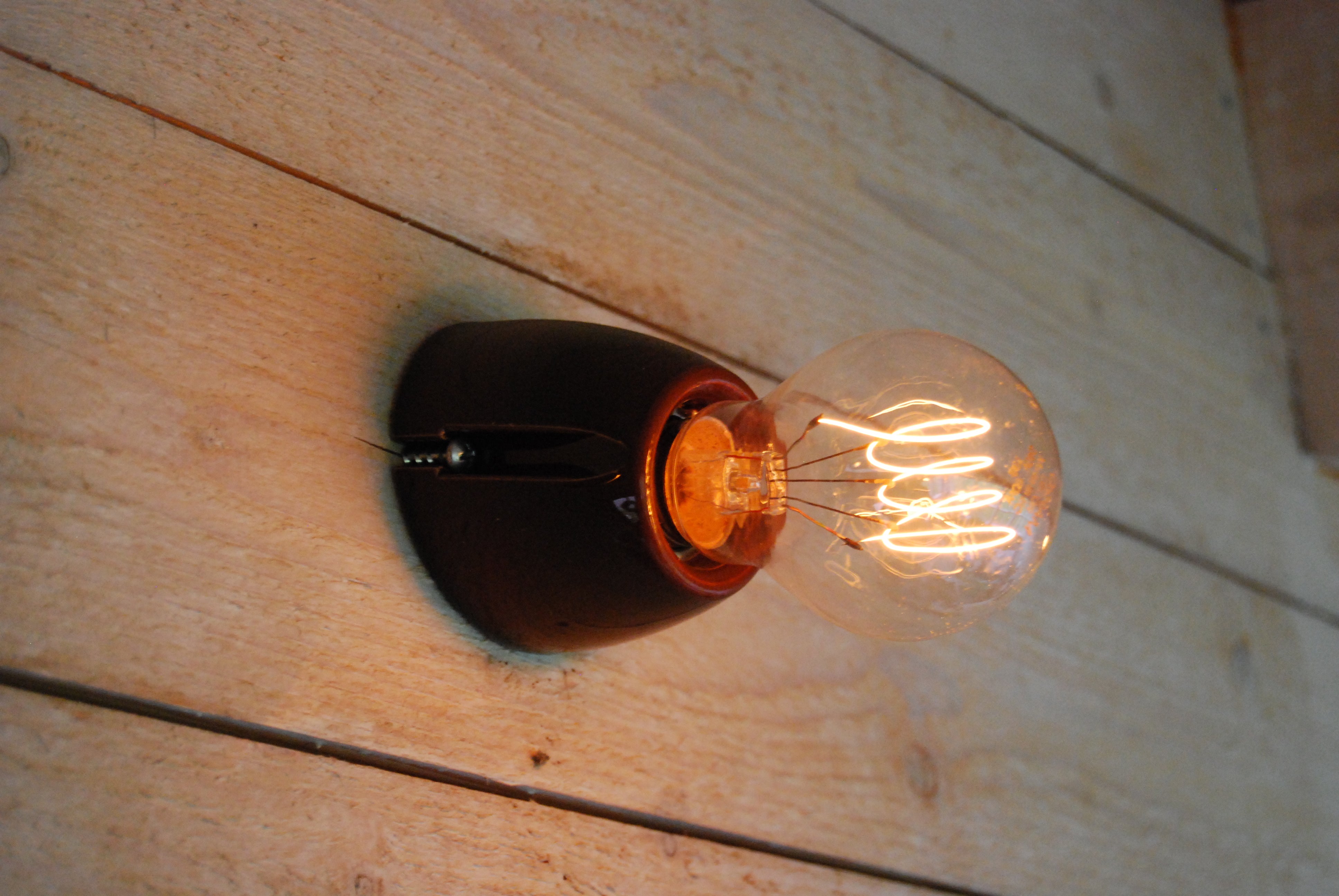Porzellanfassung E27, Basic, schwarz abgewinkelt | Ifö Electric