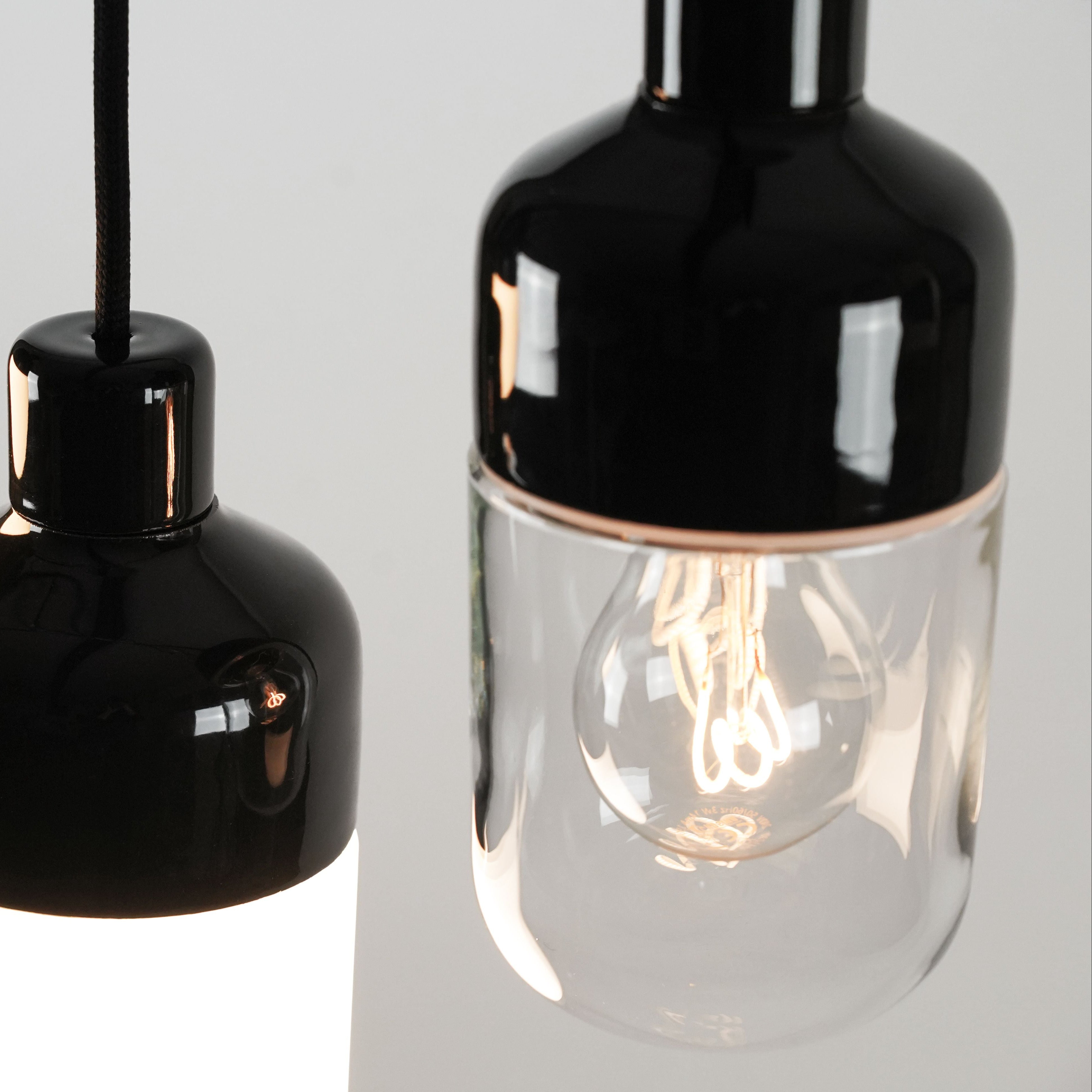 Ohm 100/155 Pendelleuchte schwarz matt opal | Ifö Electric