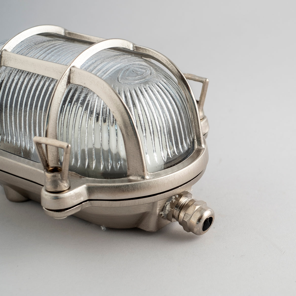 Cellar and outdoor light Bulkhead brass small E27