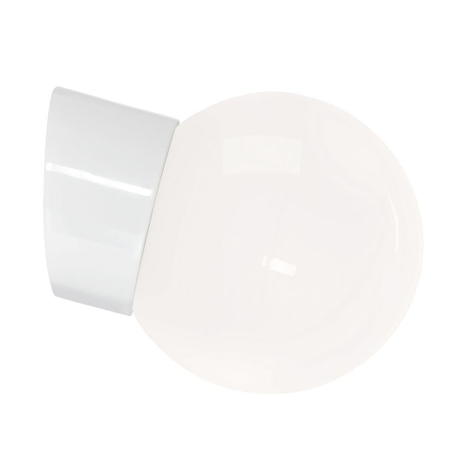 Classic Globe 150 IP20 Opal weiss glänzend abgewinkelt | Ifö Electric