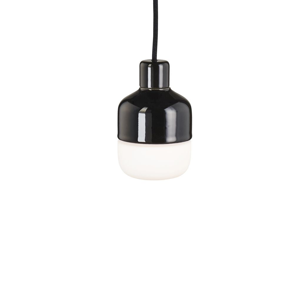 Suspension Ohm 100/155 LED 3000K opale mate IP44 | Ifö Électrique