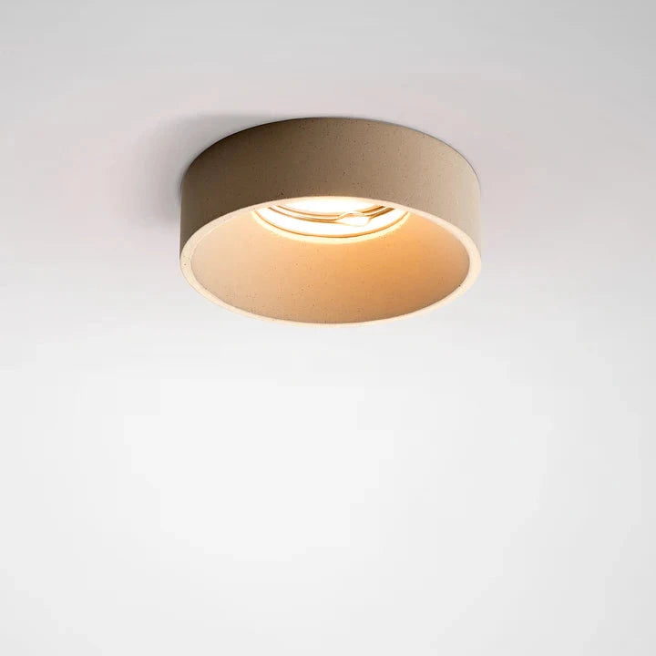 Teo | Deckenspot Unterputz Beton