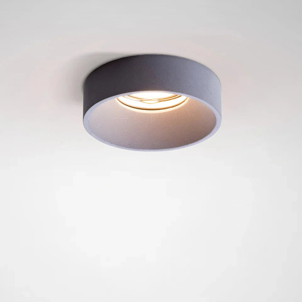Teo | Deckenspot Unterputz Beton