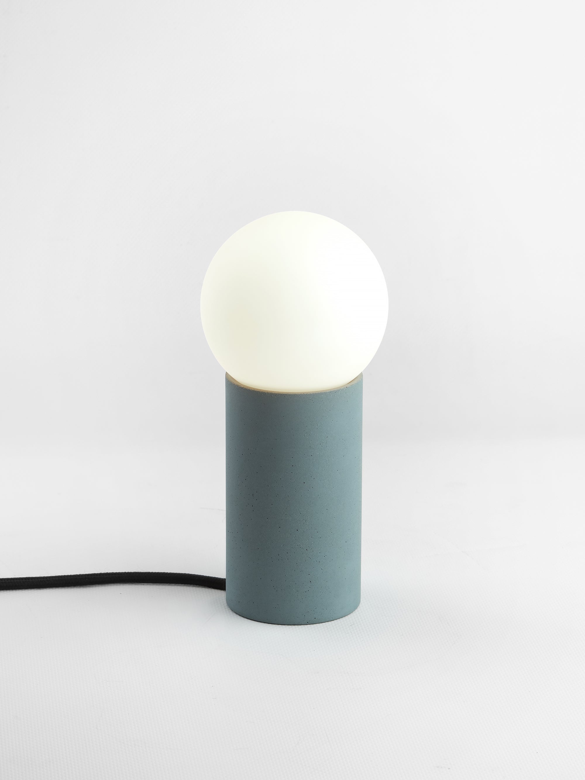 Léna | Lampe de table en béton E27