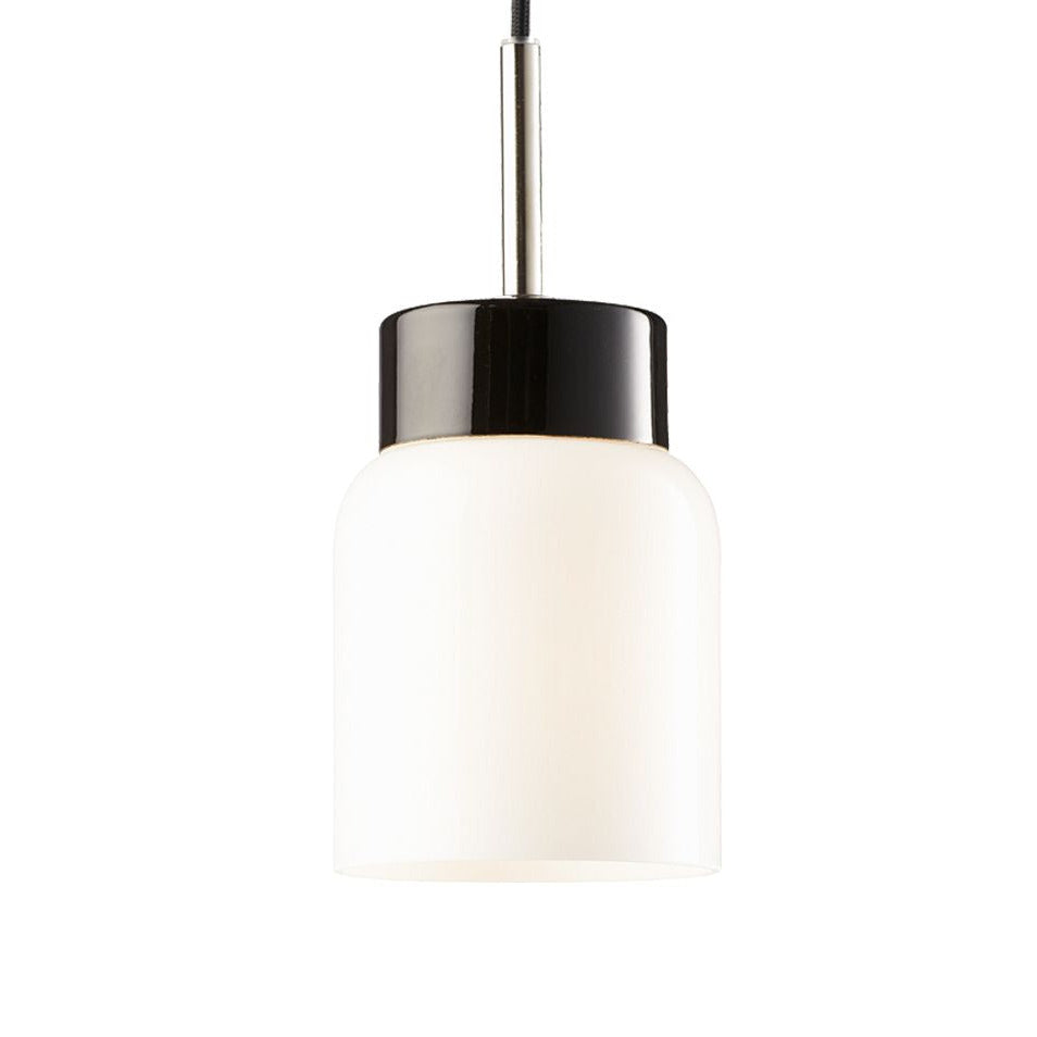 Smycka Tova Pendelleuchte Porzellan E27 schwarz glänzend opal | Ifö Electric