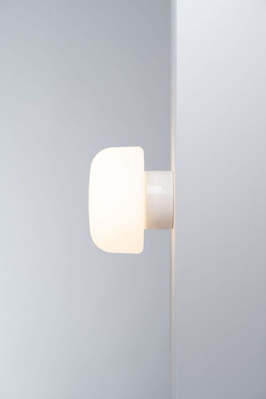 Solenne 210/165 Led Wand-/ Deckenleuchte 3000K weiss | Ifö Electric an Wand montiert