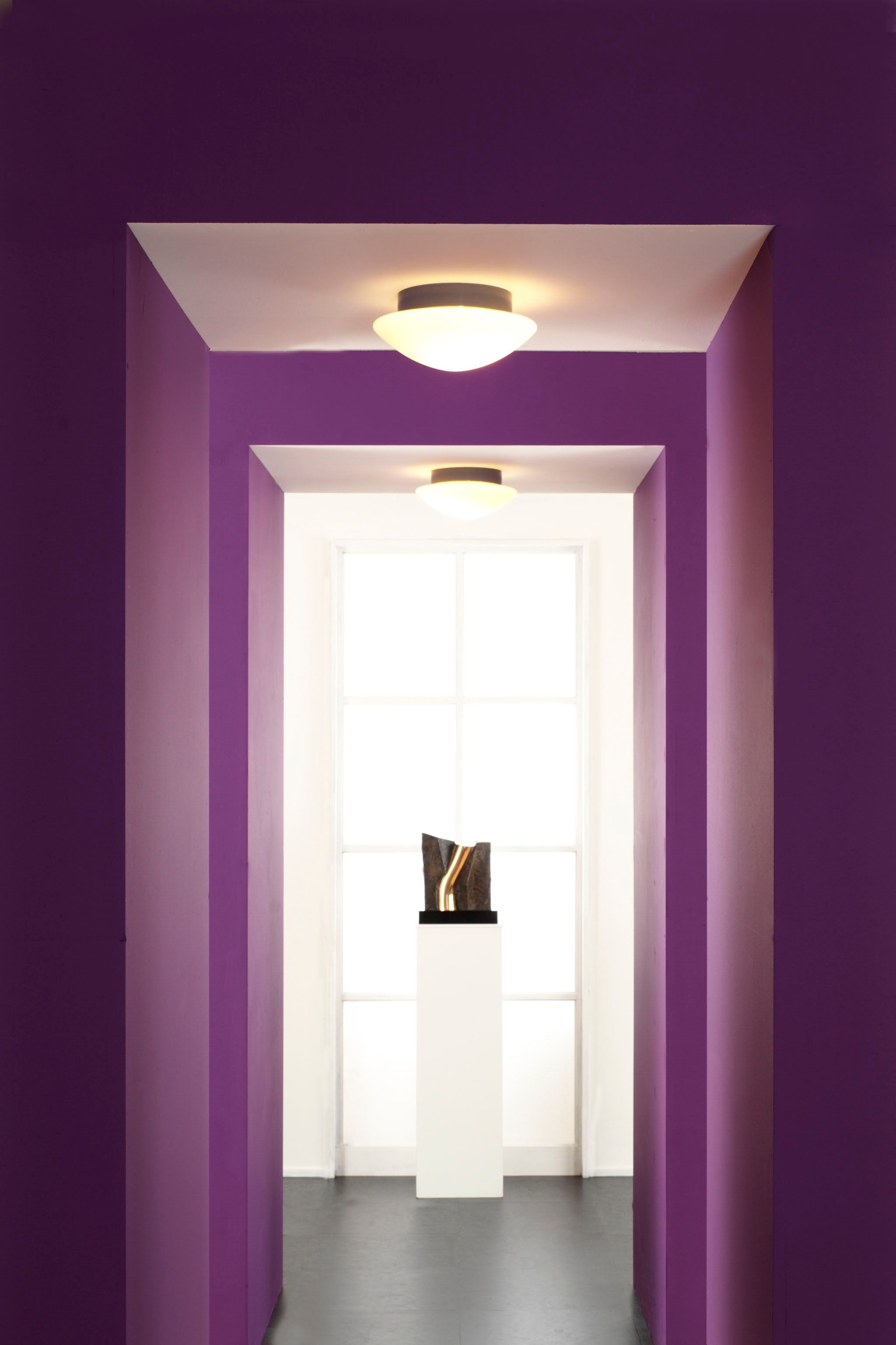 Contrast Solhem 290 Wand-/Deckenleuchte IP44 E27 grau | Ifö Electric an Decke montiert