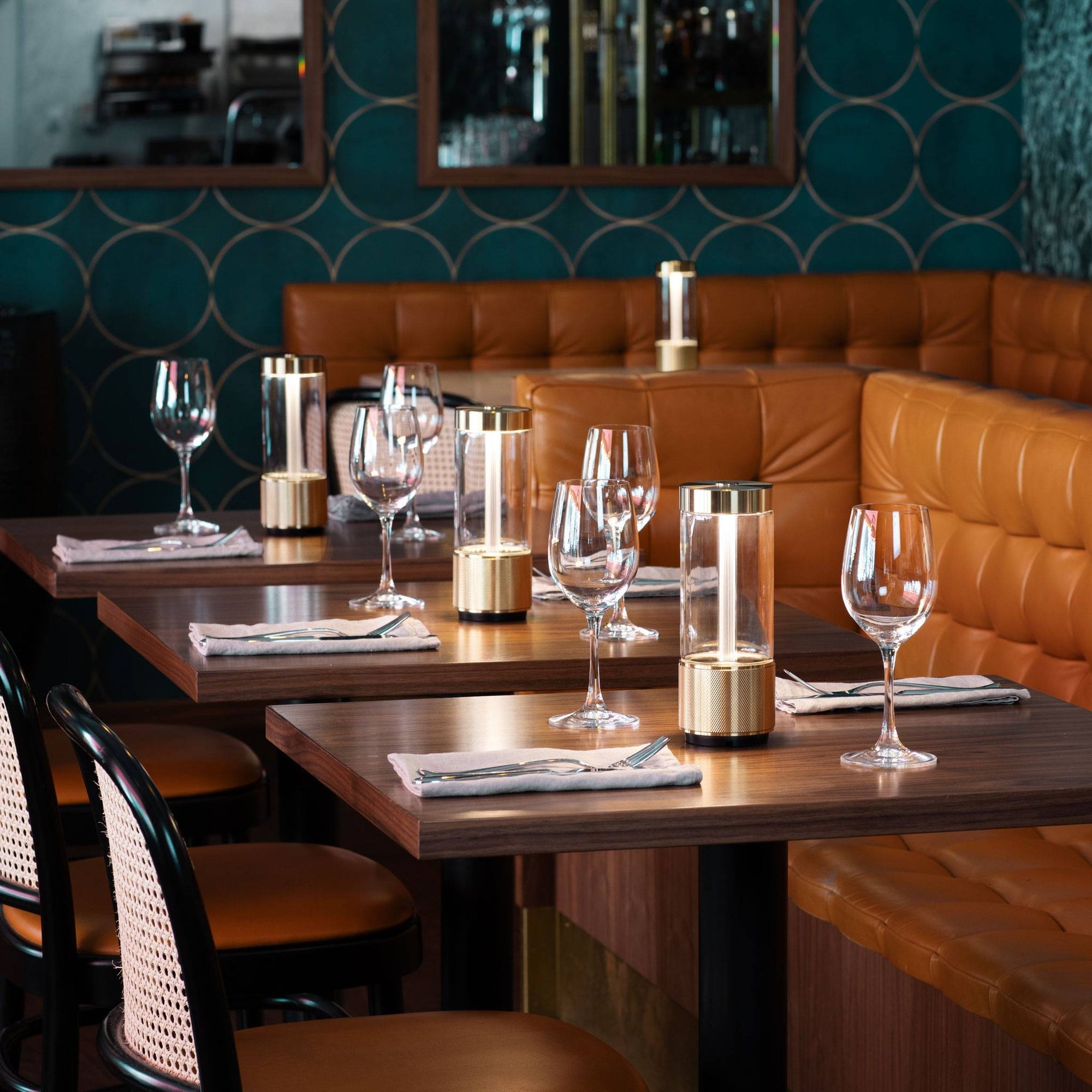 Takeout Akkulaterne | Buster + Punch