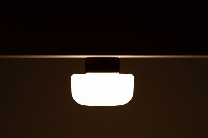 Solenne 210/165 Wand-/Deckenleuchte E27 IP54 schwarz matt opal | Ifö Electric