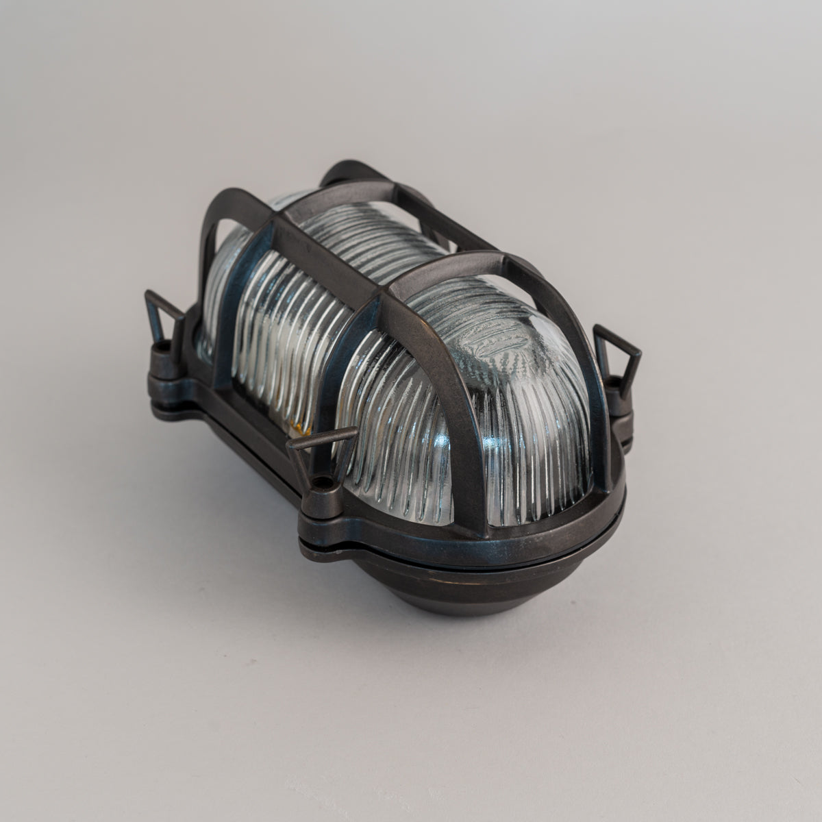 Lampe de sous-sol et d'extérieur Bulkhead laiton moyen E27