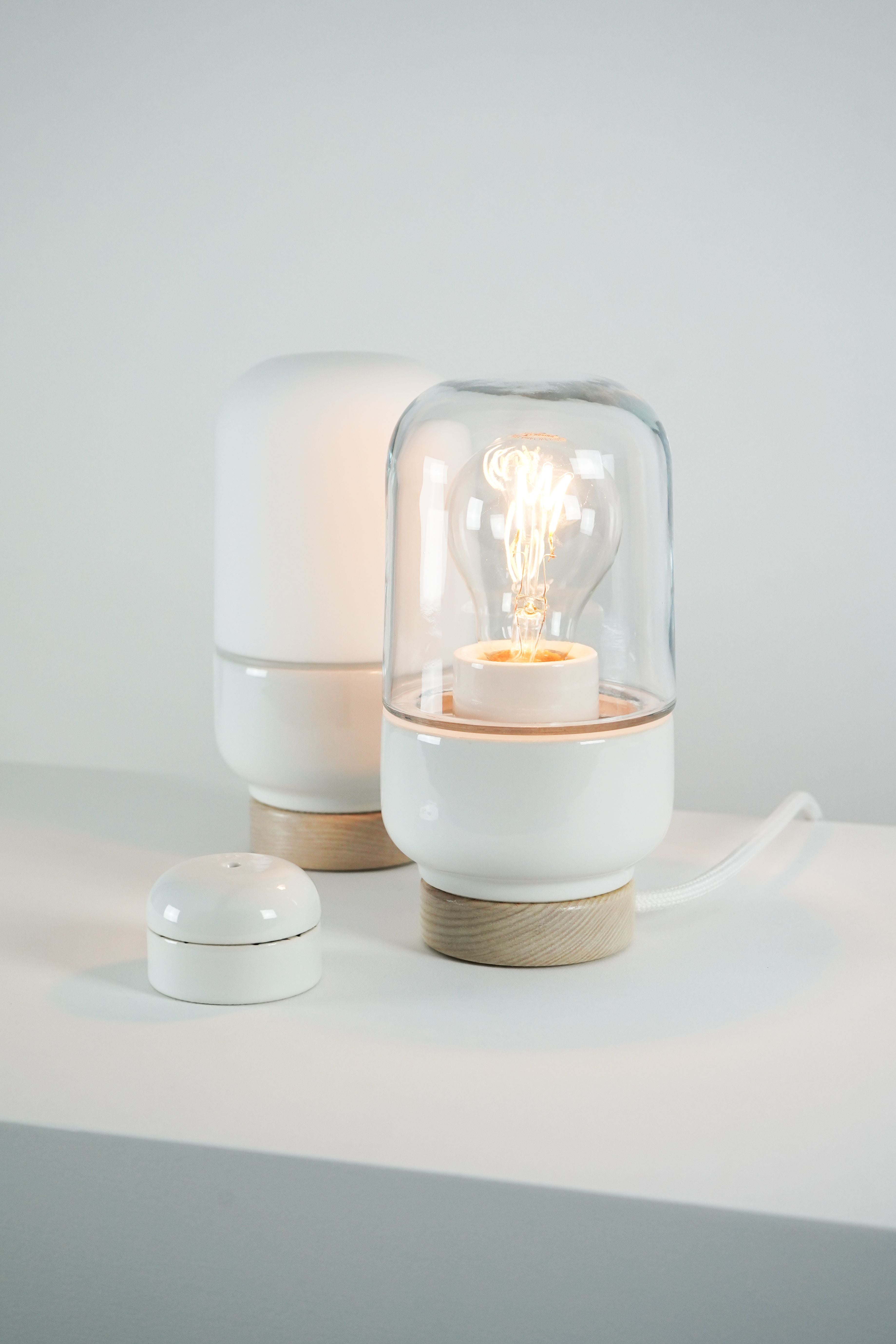 Table lamp porcelain Ohm Table 100/190 matt opal IP20 | Ifö Electric