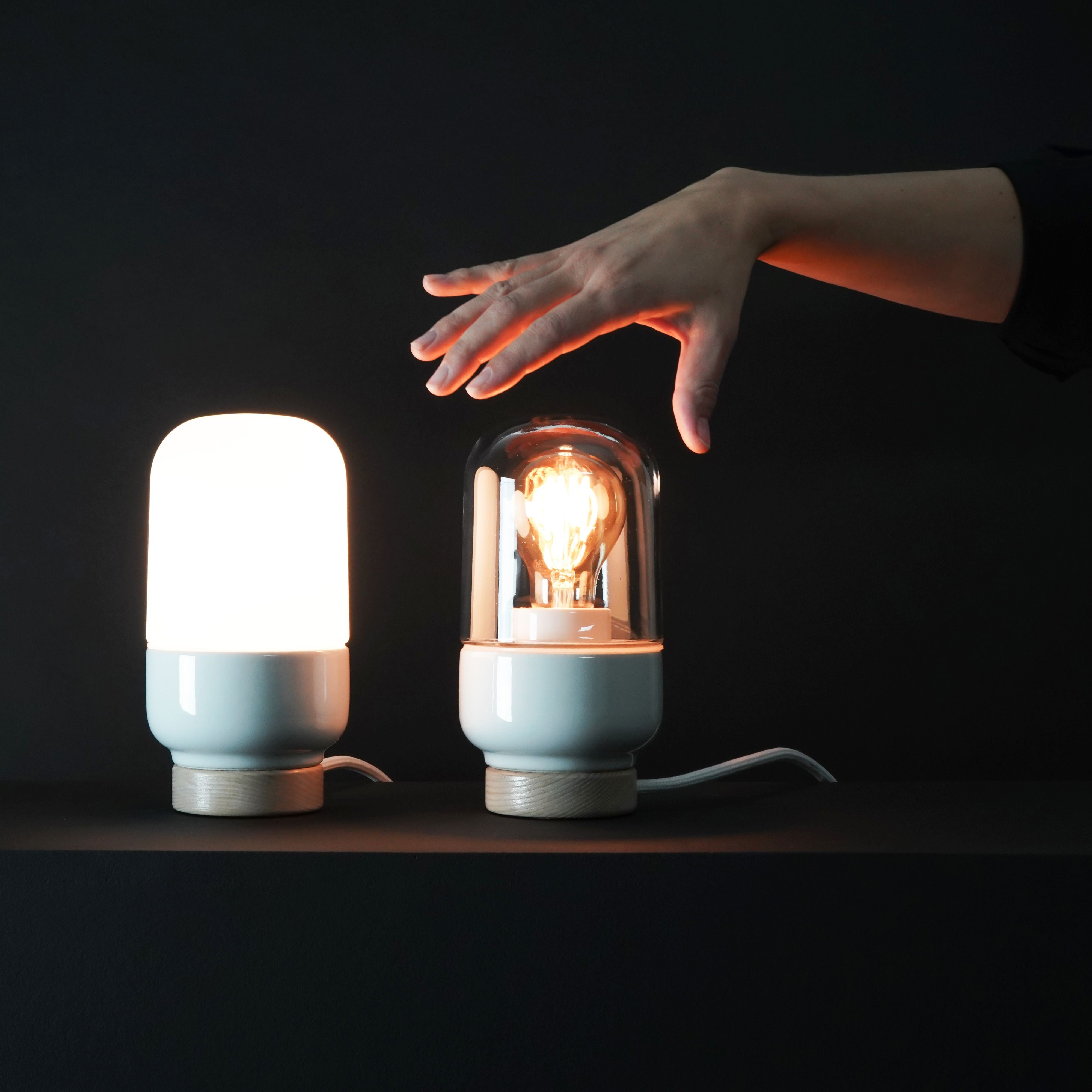 Lampe de table en porcelaine Ohm Table 100/190 opale mate IP20 | Ifö Électrique