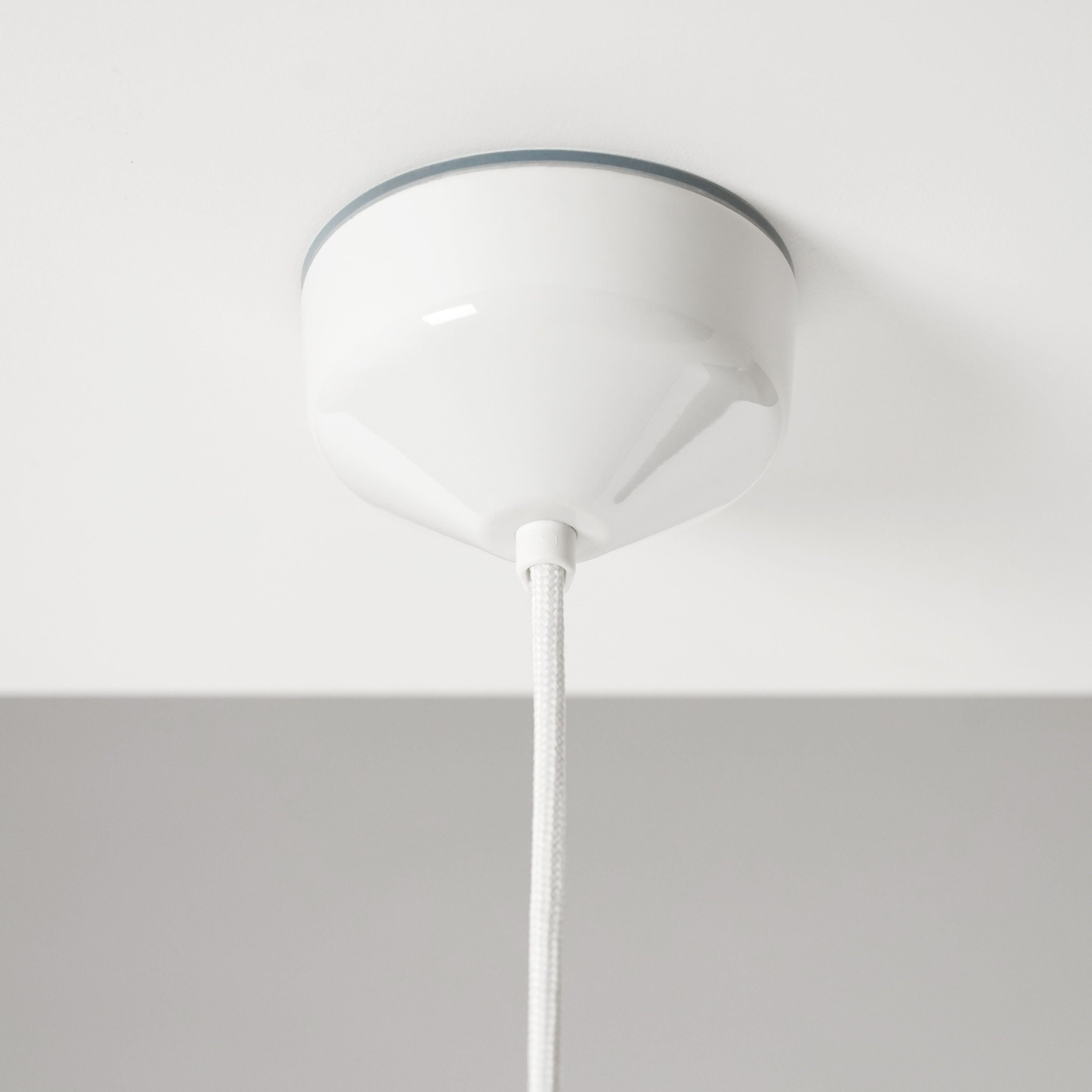 Ohm 100/155 Pendelleuchte weiss matt opal | Ifö Electric
