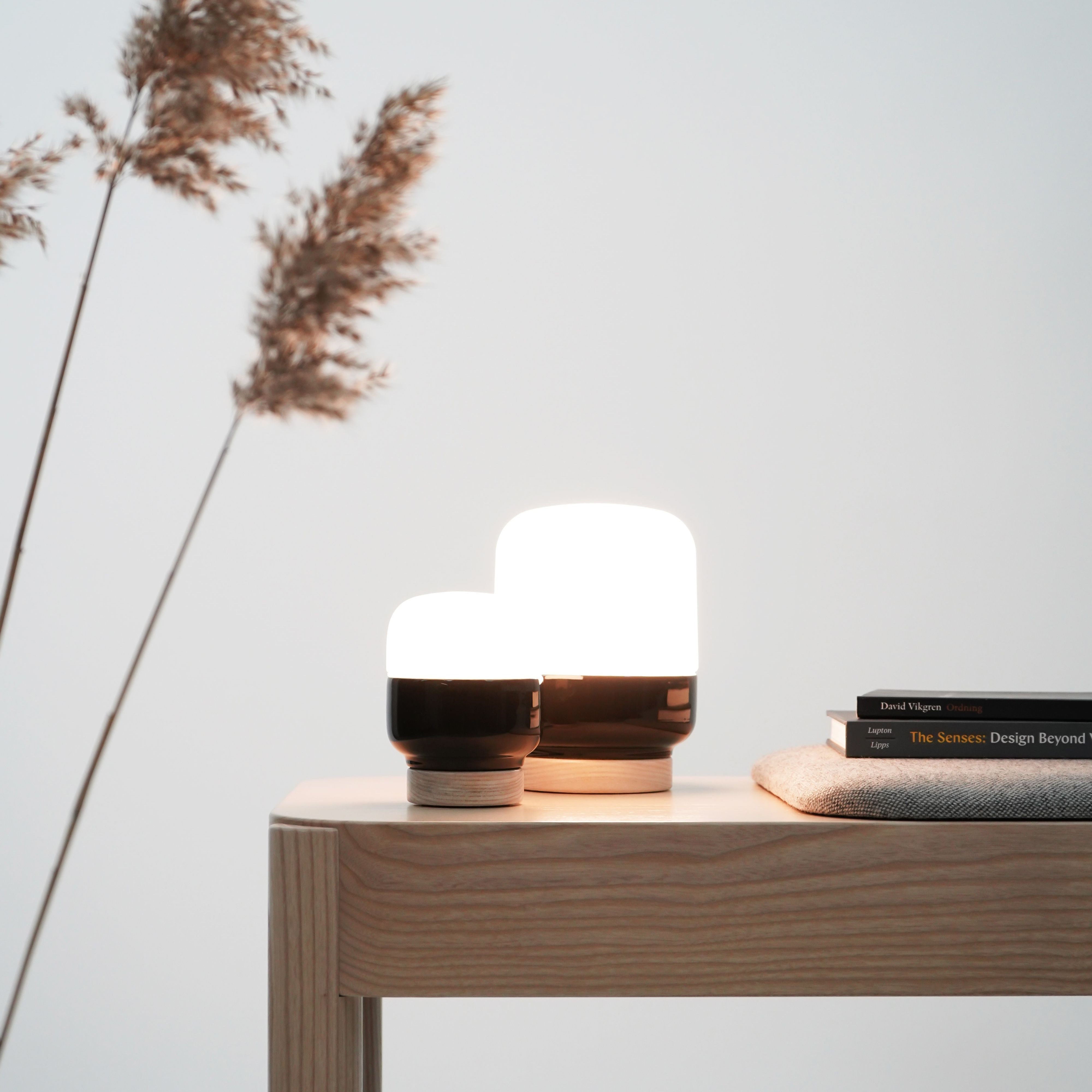 Lampe de table en porcelaine Ohm Table 100/190 opale mate IP20 | Ifö Électrique