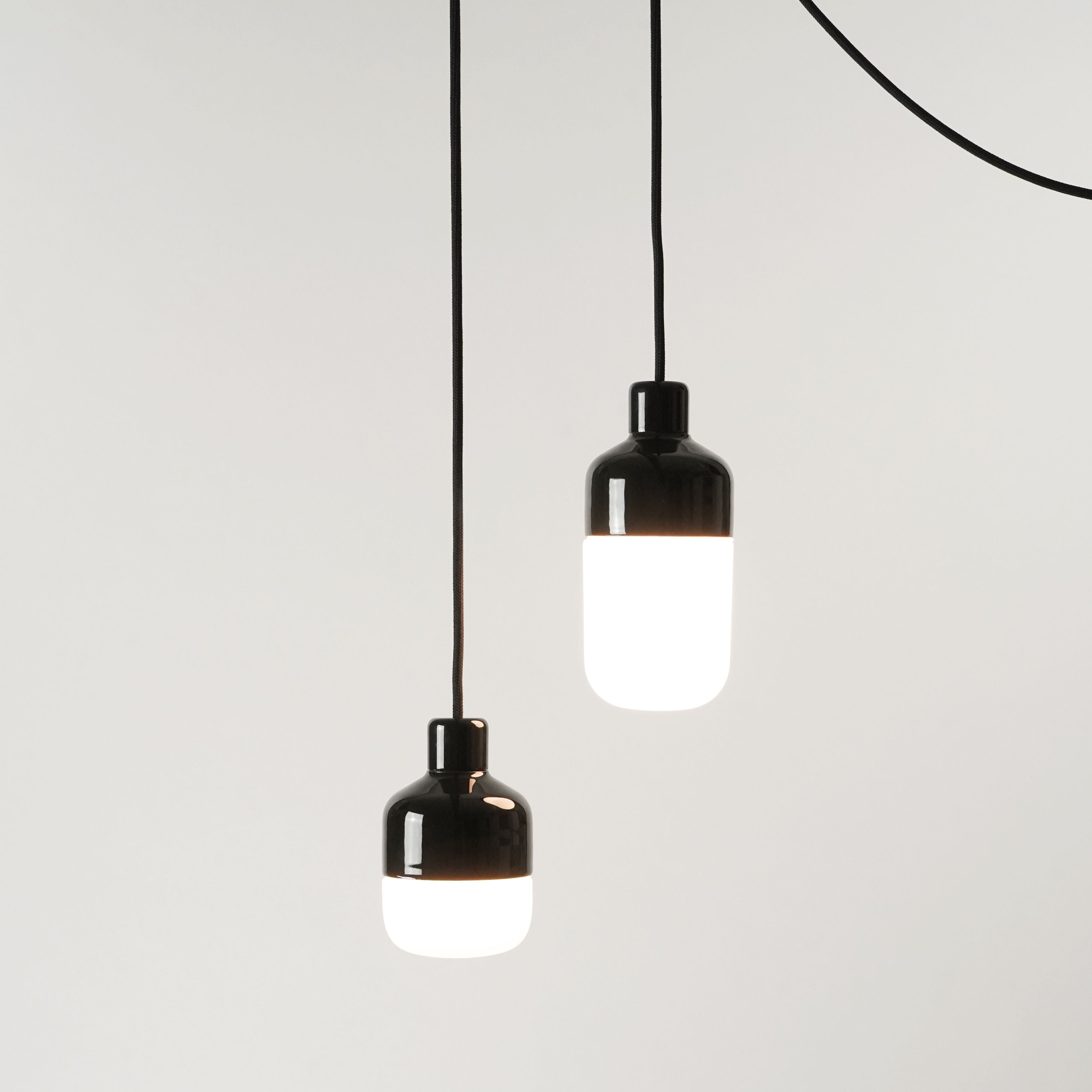 Ohm 100/155 Pendelleuchte matt opal IP44 | Ifö Electric