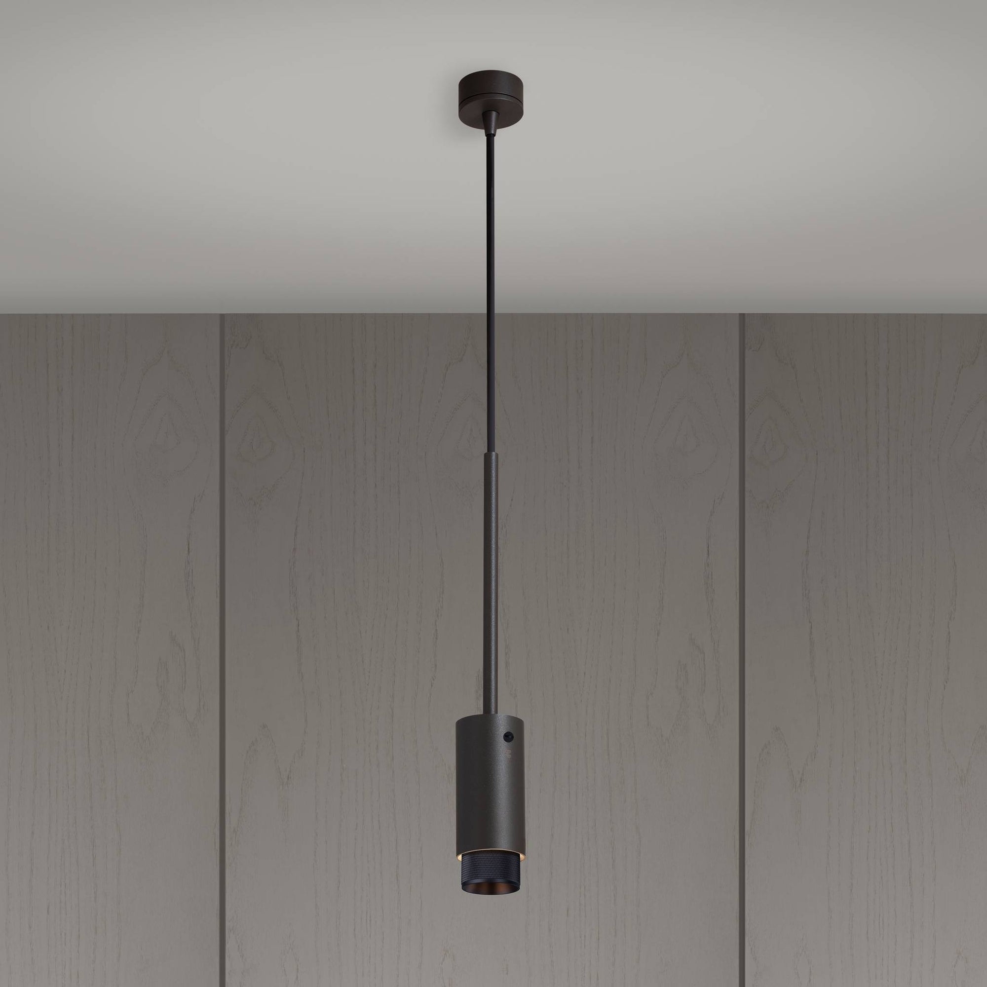 Exhaust Pendant Graphite Cross