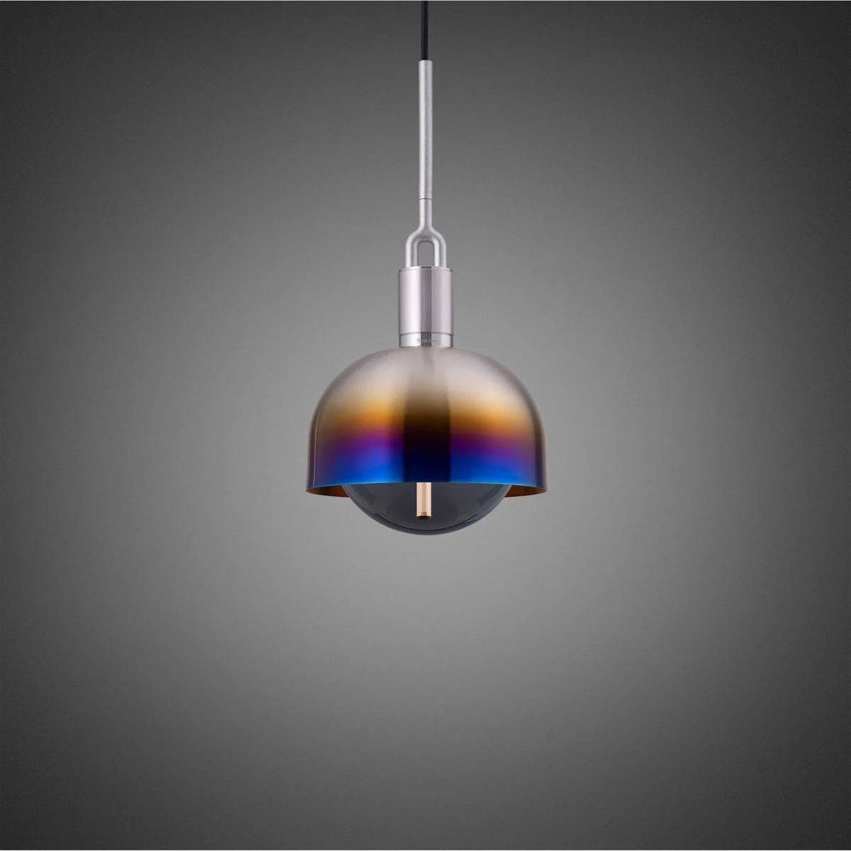 Buster + Punch Forked Pendant Medium in Burnt Steel mit Rauchglas-Globus und Metallschirm