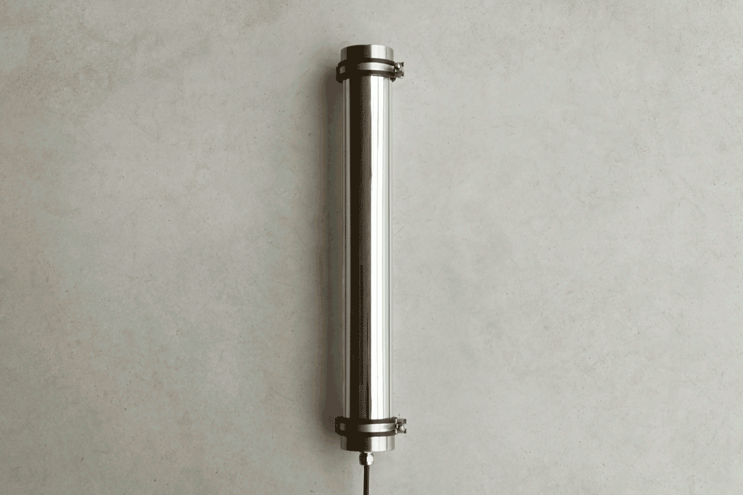 Applique «Tube» en métal
