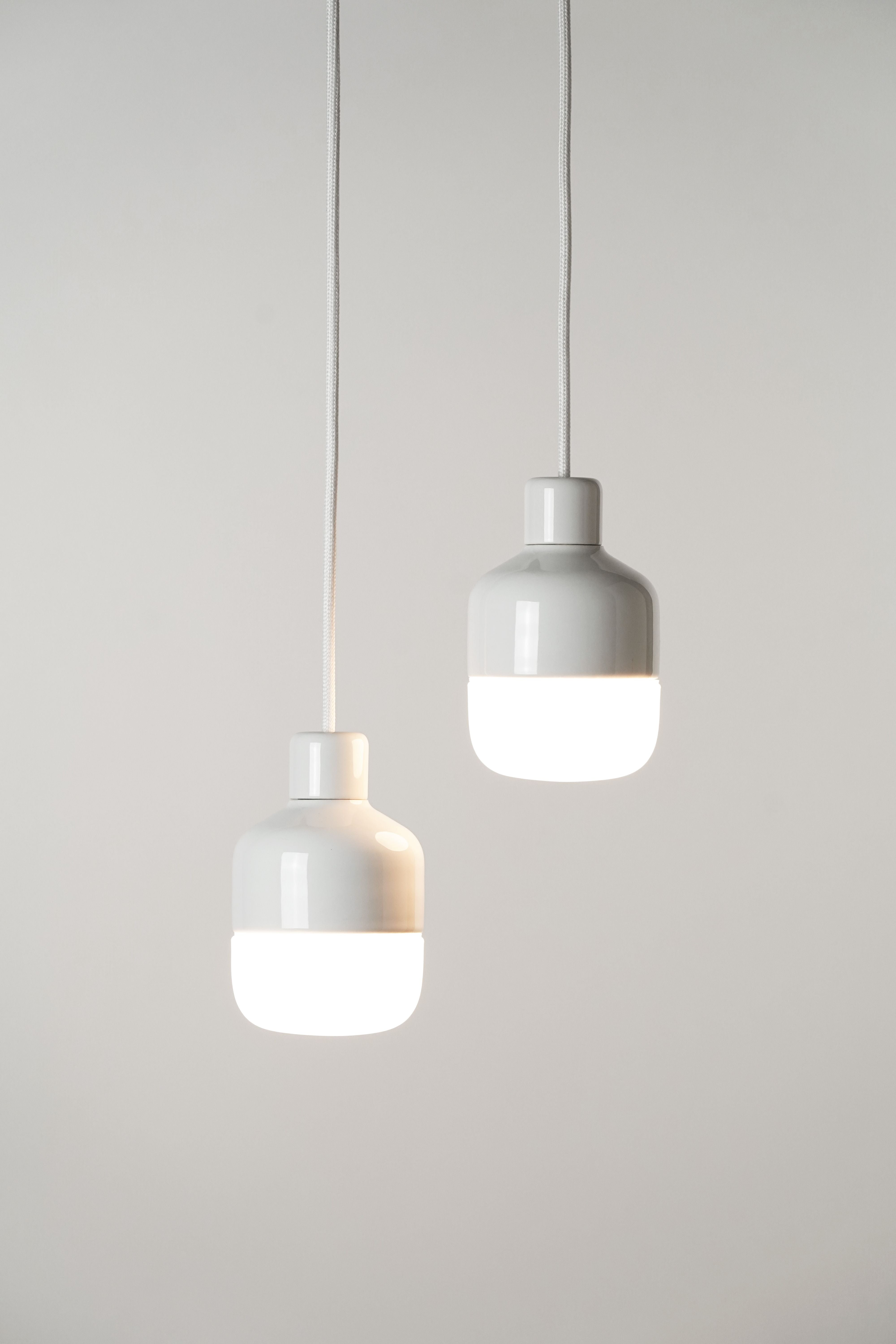 Ohm 100/155 Pendelleuchte weiss matt opal | Ifö Electric