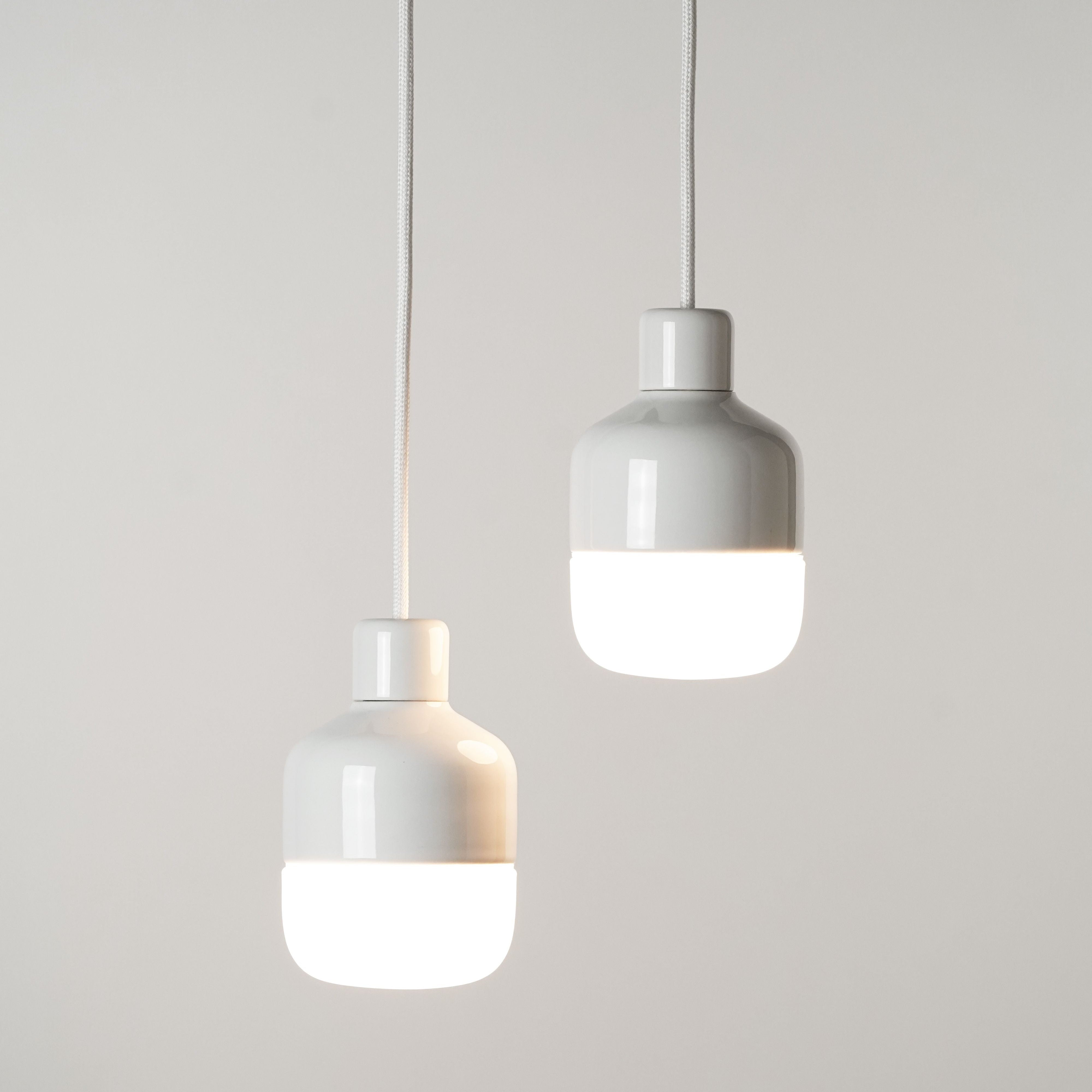 Ohm 100/155 Pendelleuchte weiss matt opal | Ifö Electric