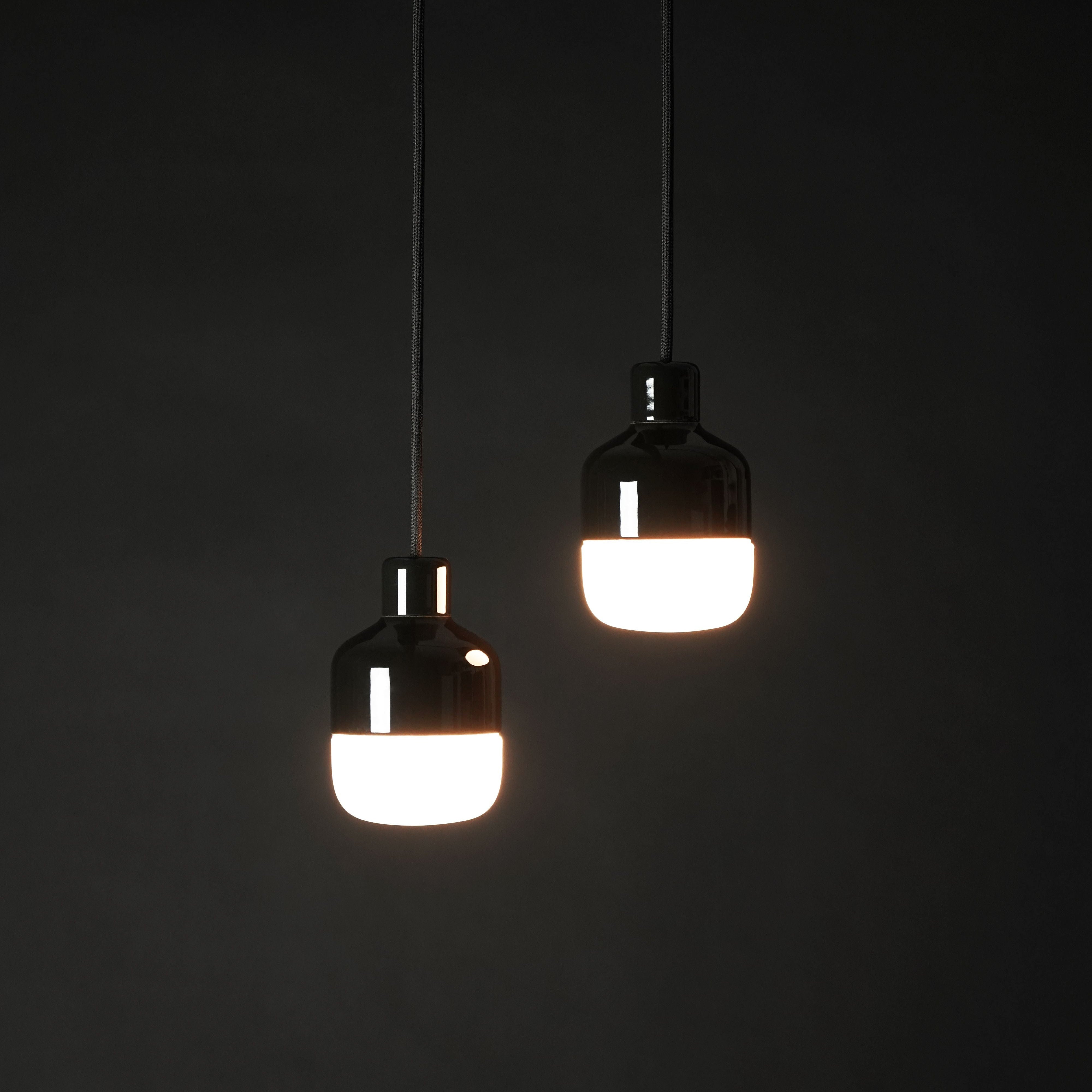 Ohm 100/155 Pendelleuchte schwarz matt opal | Ifö Electric