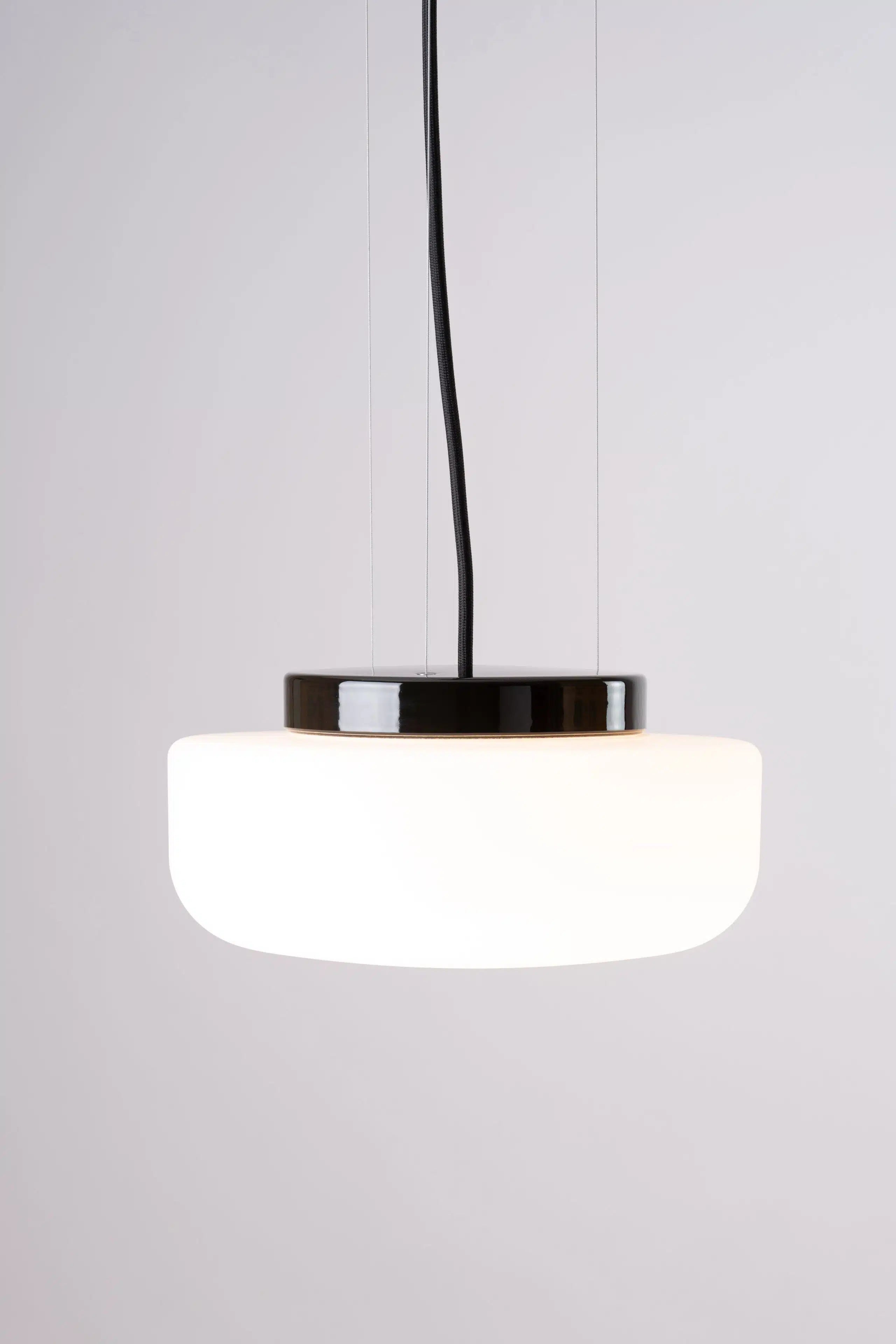 Solenne Pendant 360 Black 