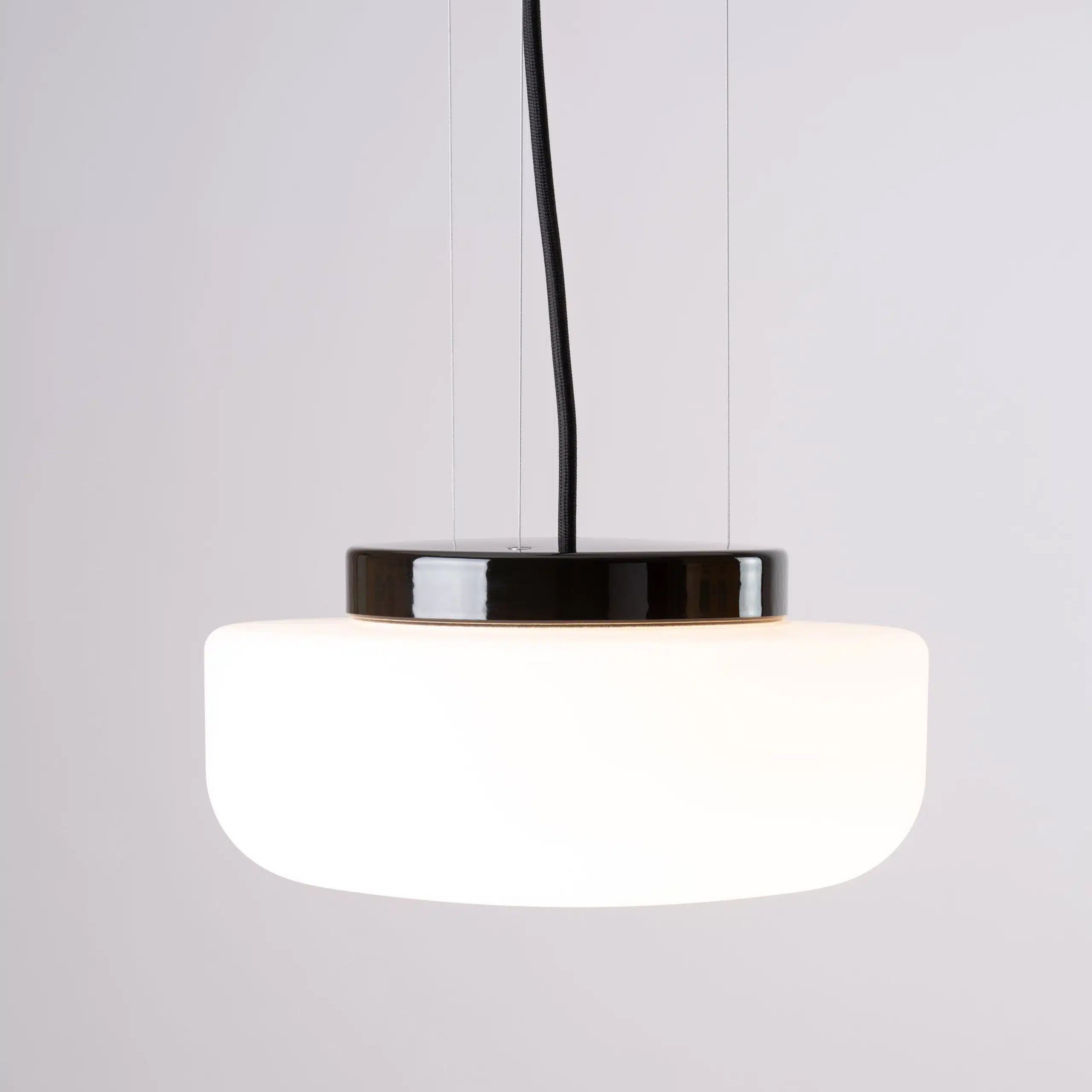 Solenne Pendant 360 Black 