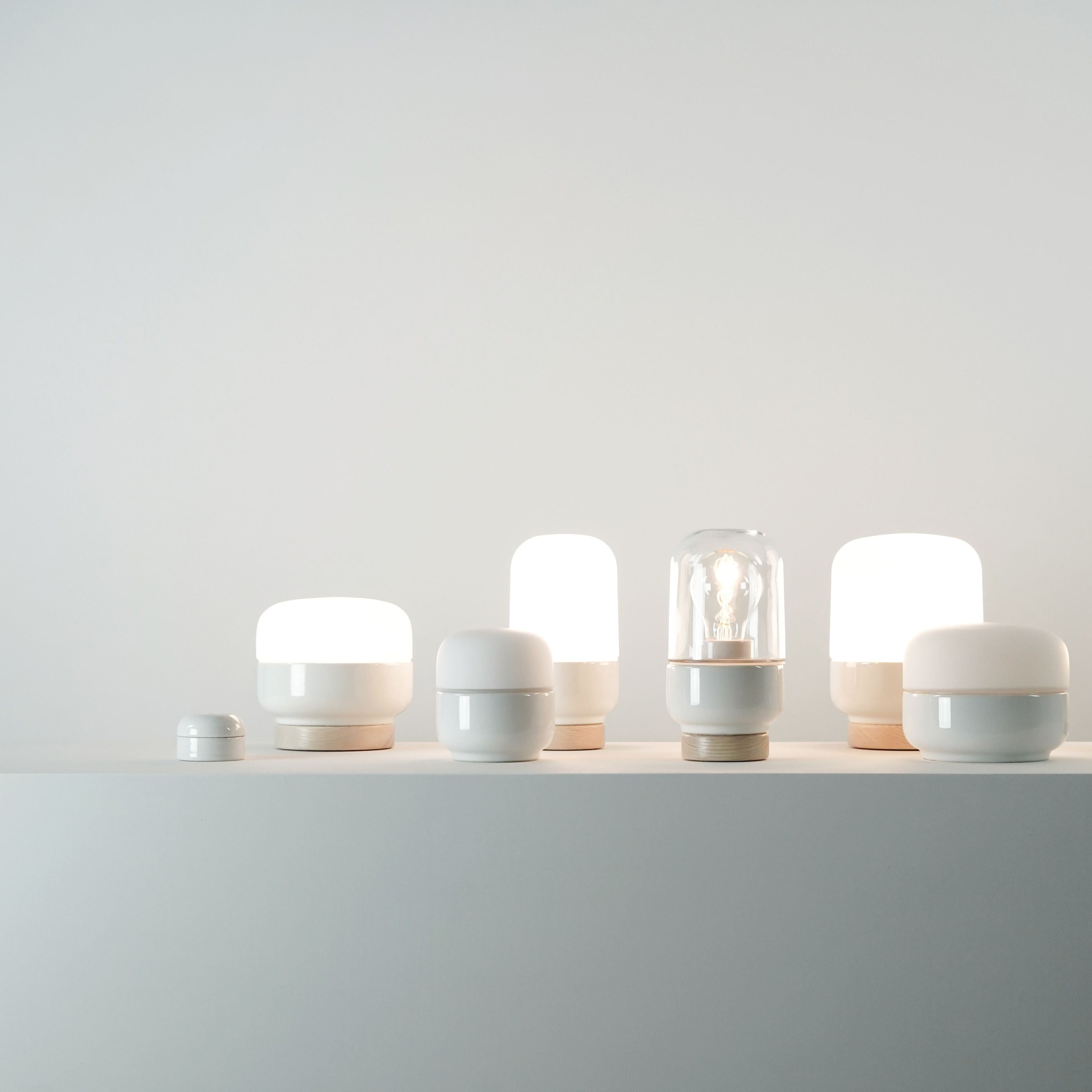 Tischleuchte Porzellan Ohm Table 140/135 weiss matt opal | Ifö Electric