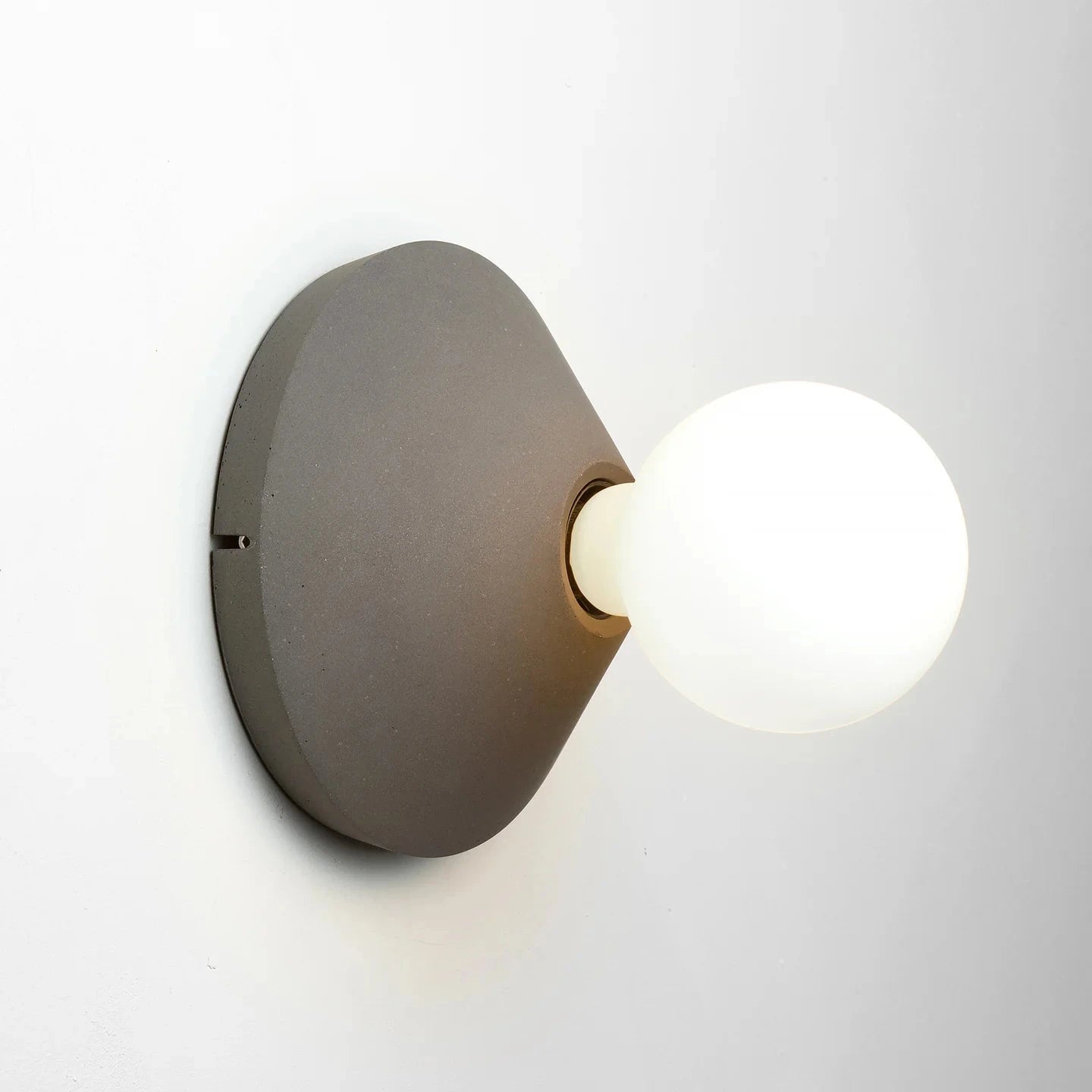 Ada | Wand- Deckenleuchte Beton