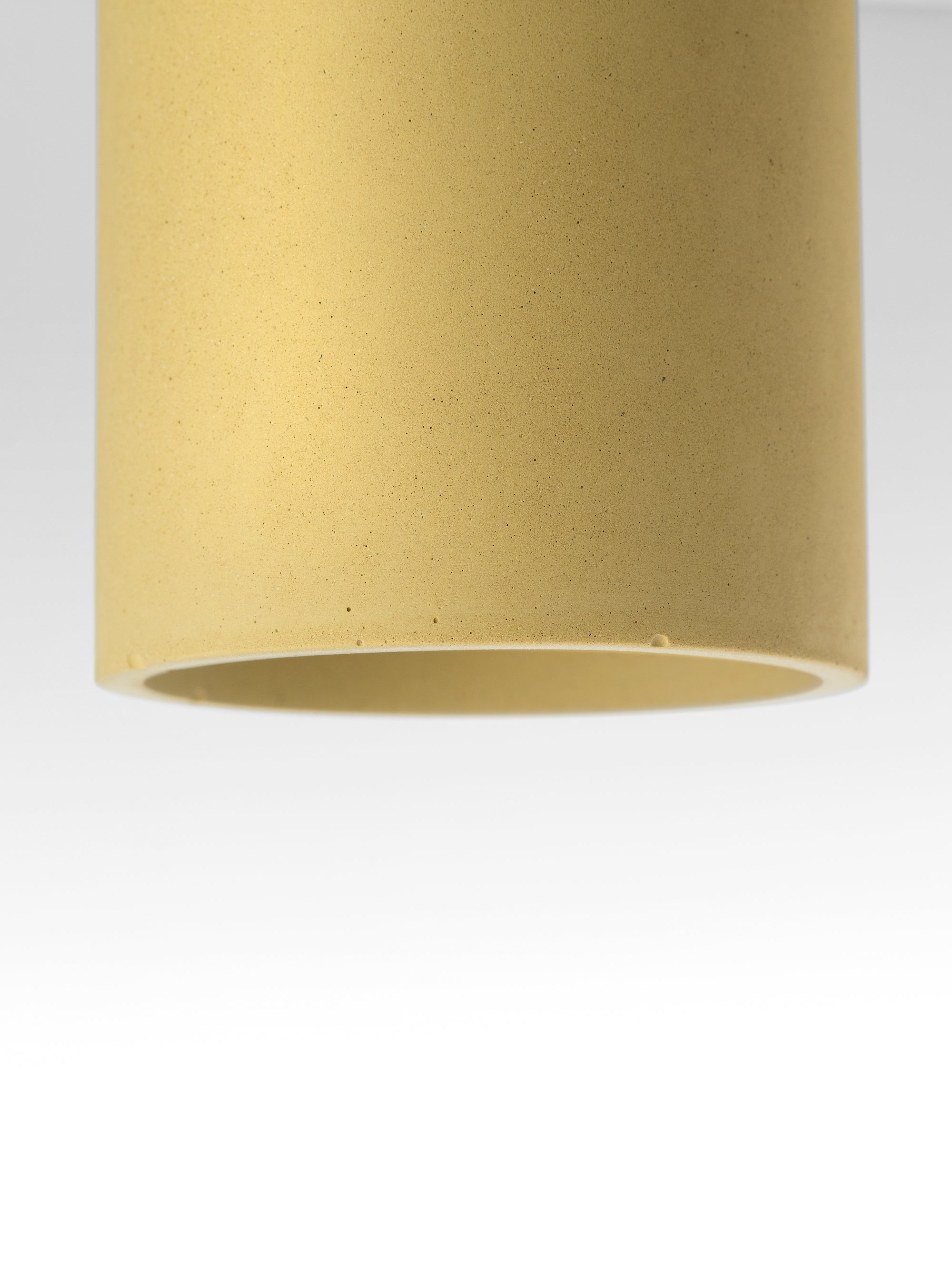 Alice | Deckenspot Beton | Plato Design