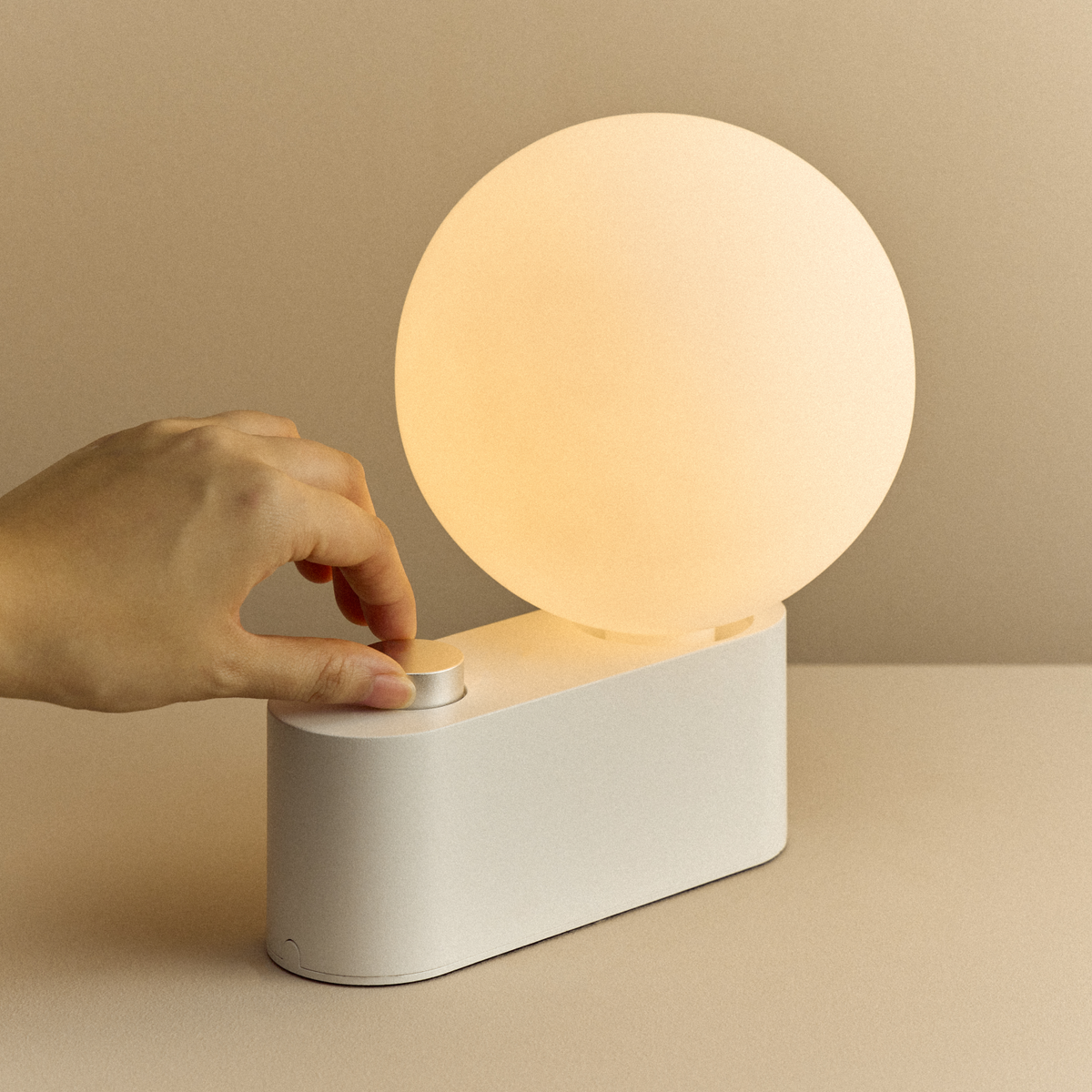 Alumina Multi-Use Lampe | Tala