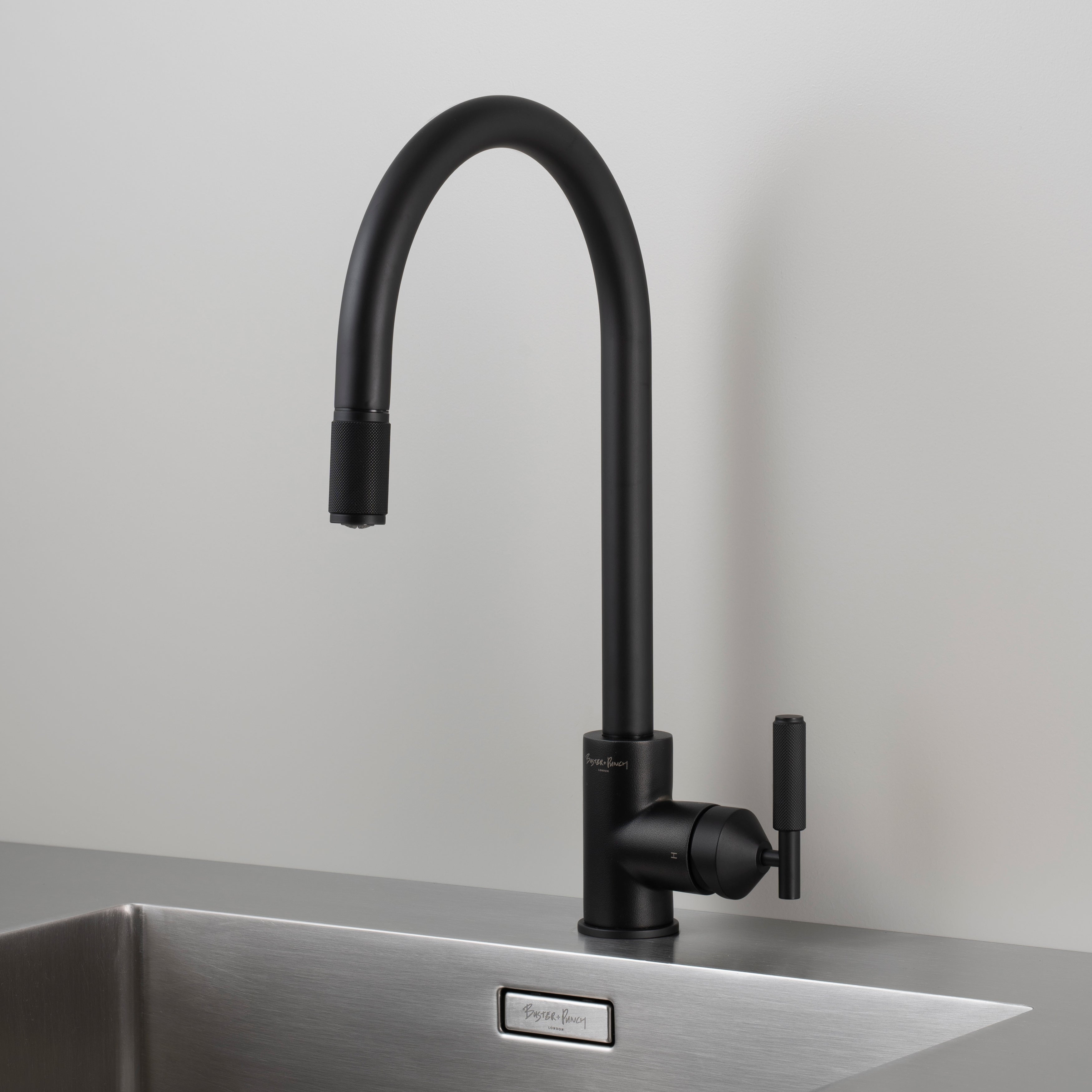 kitchen faucet with pull-out «Cross» 