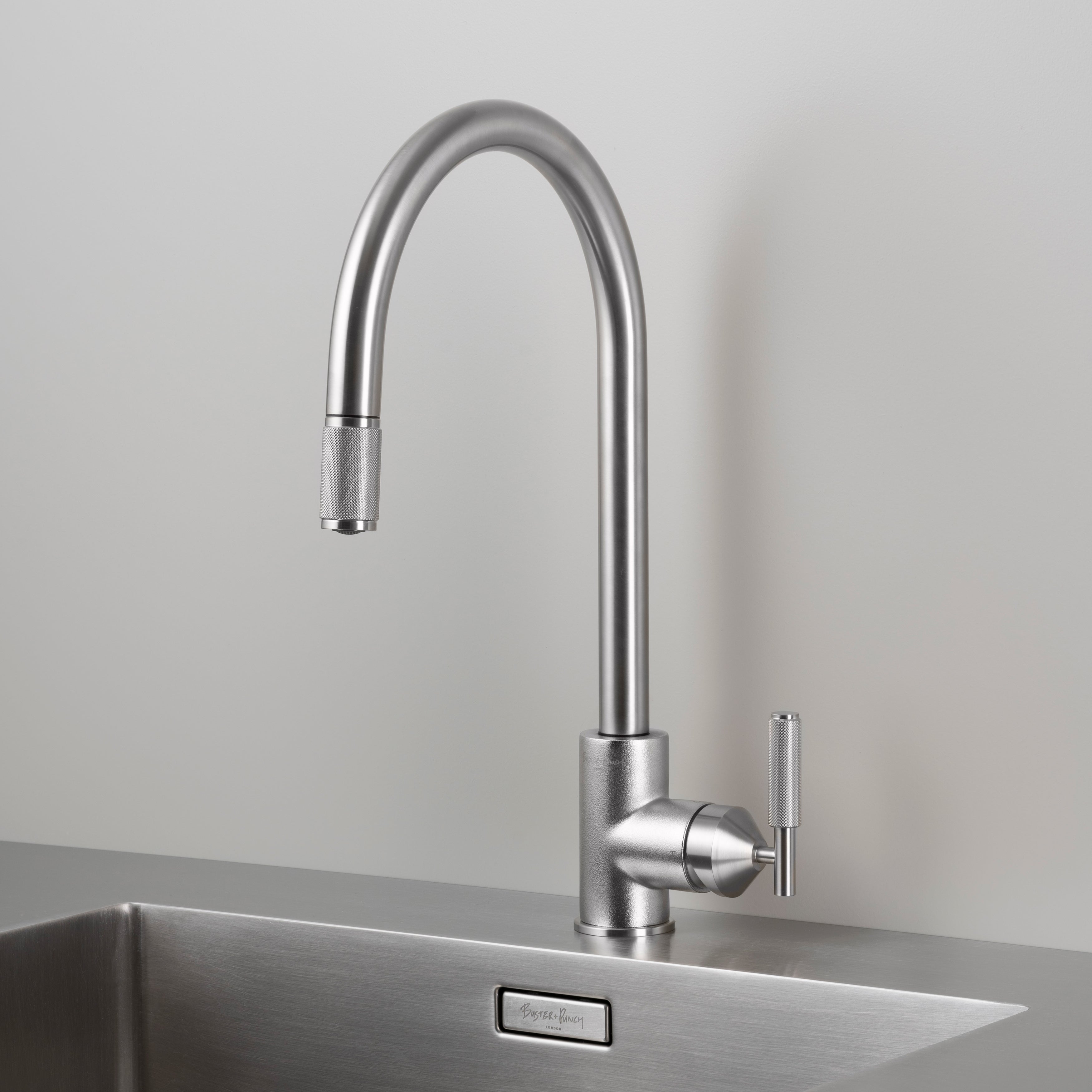 kitchen faucet with pull-out «Cross» 