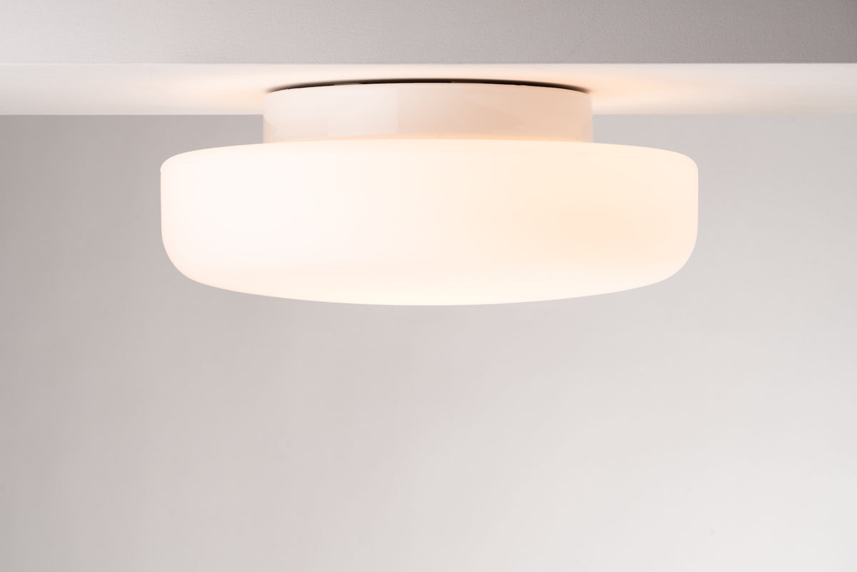Solenne 360/140 diffuses warmweisses Licht 3000K DALI dimmbar matt-opales Glas Innenraum