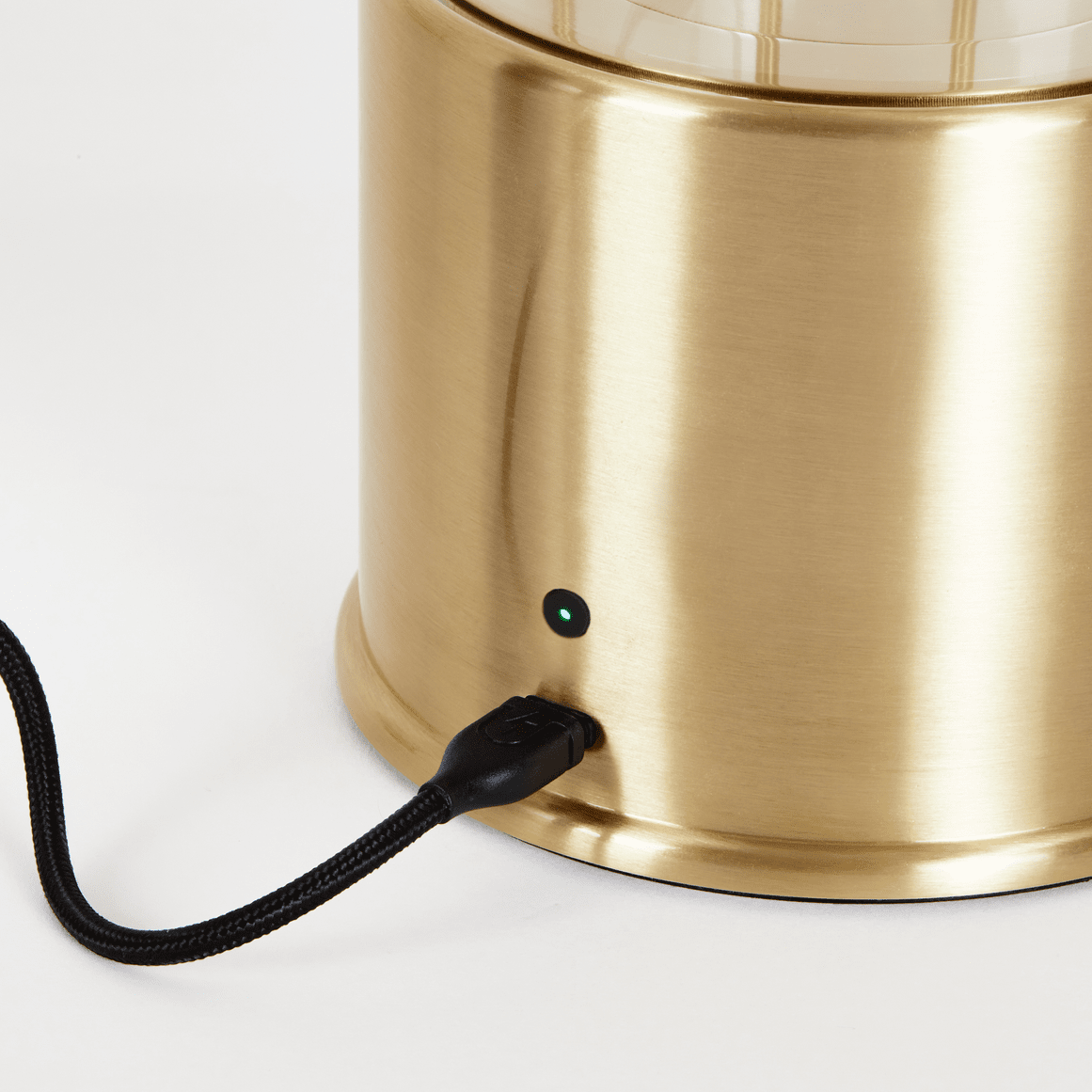The Muse Akkulaterne 2.0 Solid Brass | Tala