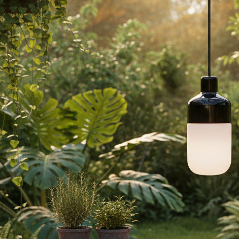 Suspension Ohm porcelaine 100/215 extérieur opale mate IP44 | Ifö Électrique 