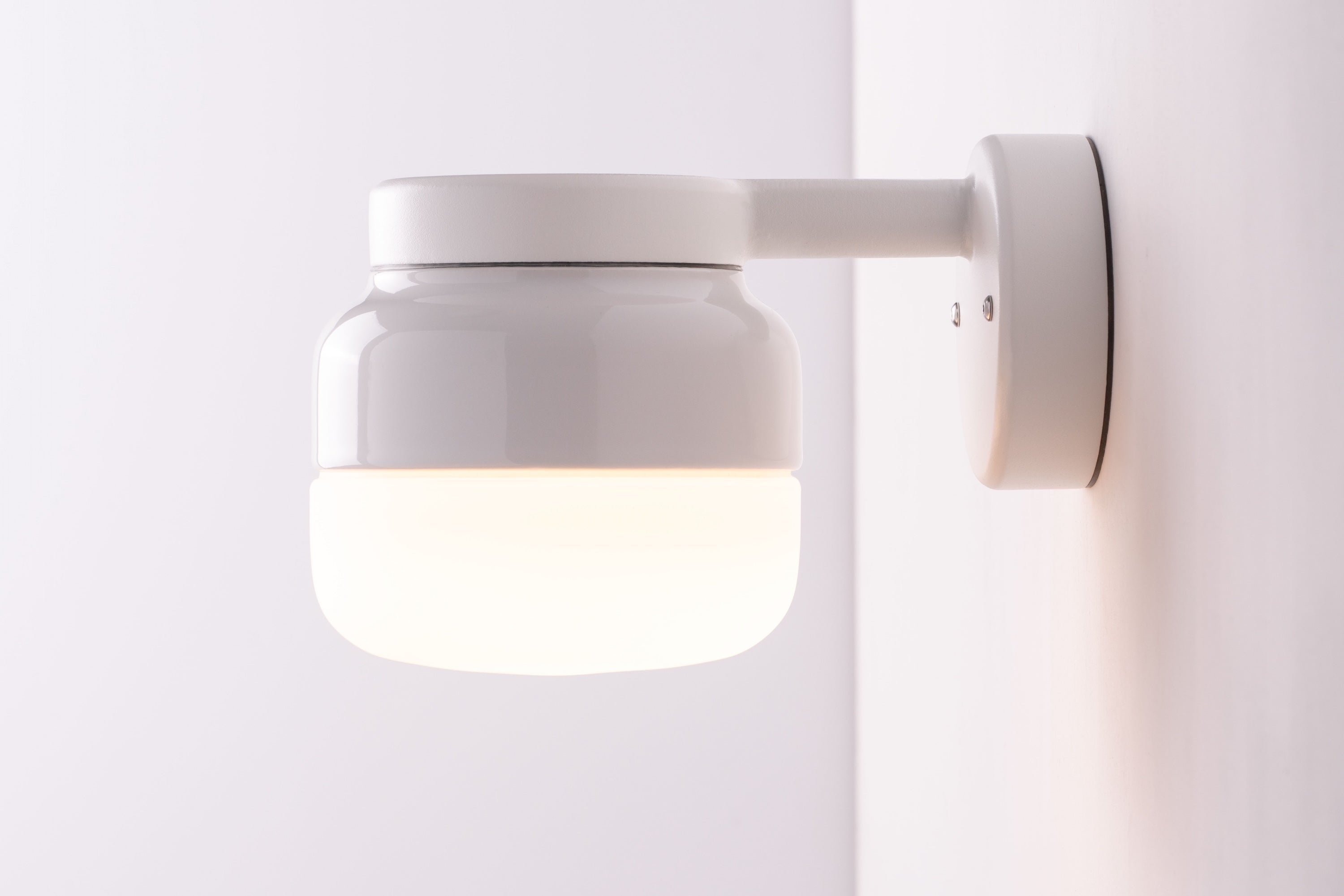 Ohm Wandleuchte 140/150 Ø123.5mm IP44 | Ifö Electric