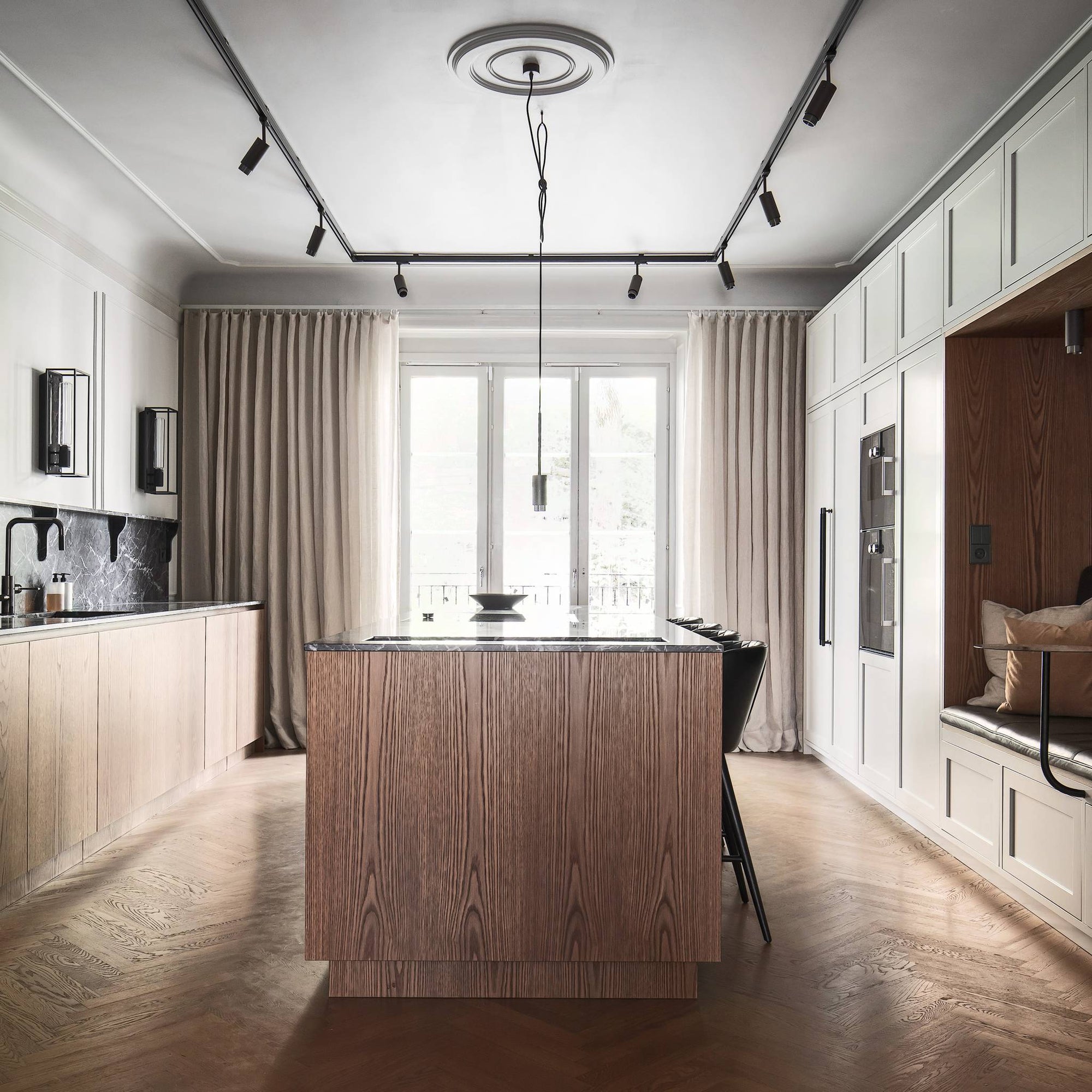 Exhaust Pendant Graphite Cross