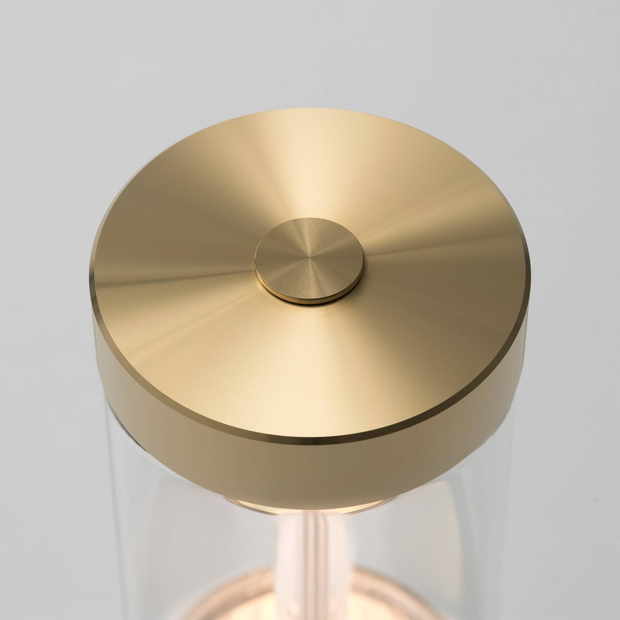 Takeout Akkulaterne | Buster + Punch