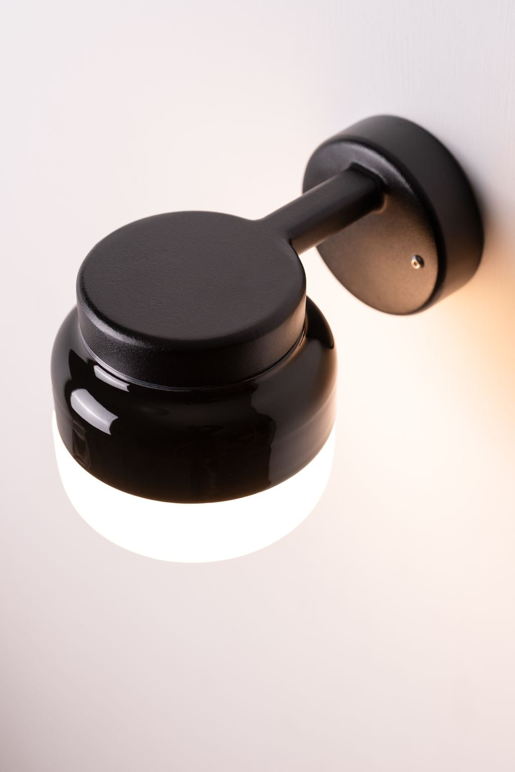 Ohm Wandleuchte 140/150 Ø123.5mm IP44 | Ifö Electric