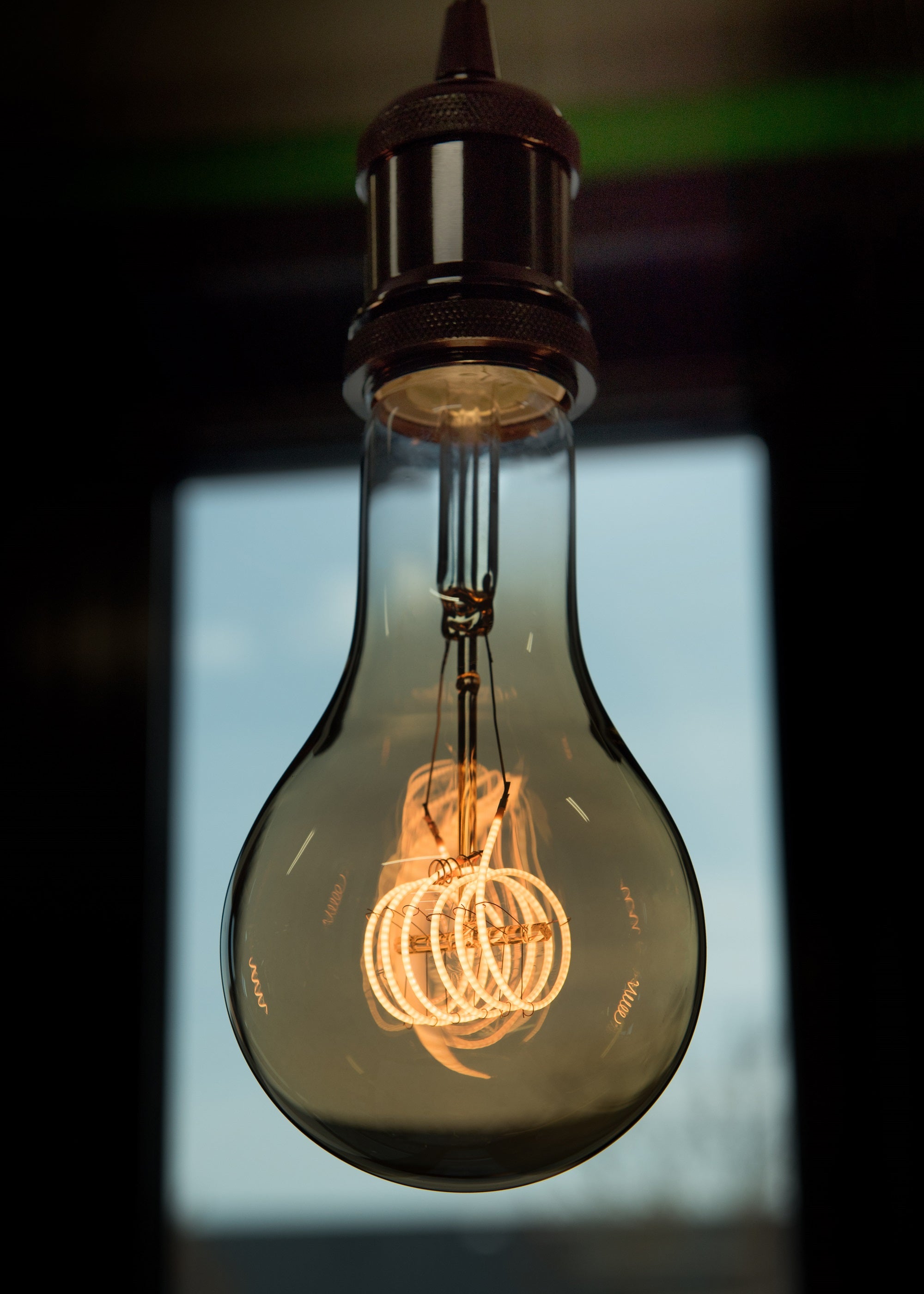 Led Filament Glühbirne – 6-Loop Bulb